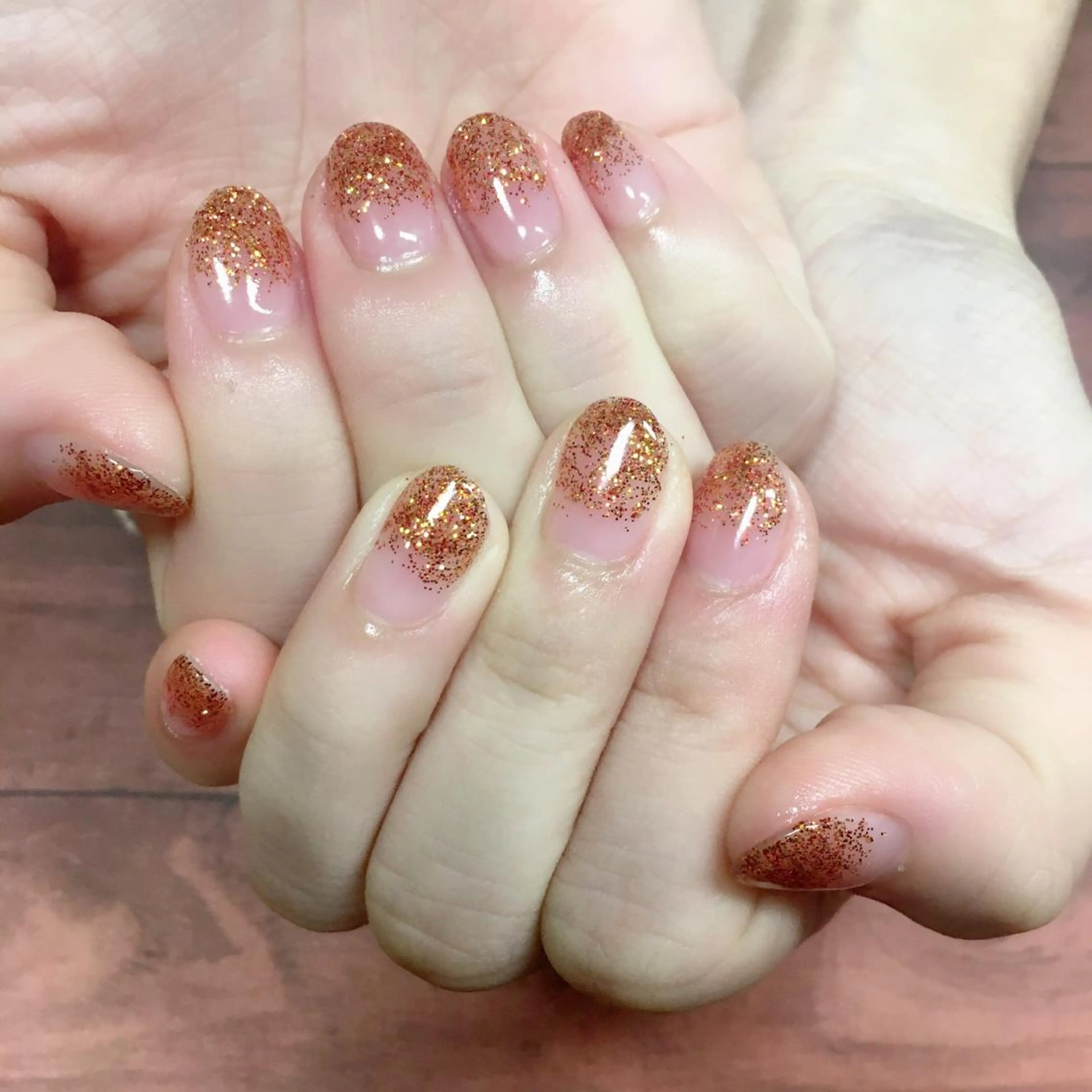 ネイル グラデーション ラメ(グリッター) ラメグラデーション 自爪育成/深爪矯正 mikiのネイルデザイン
