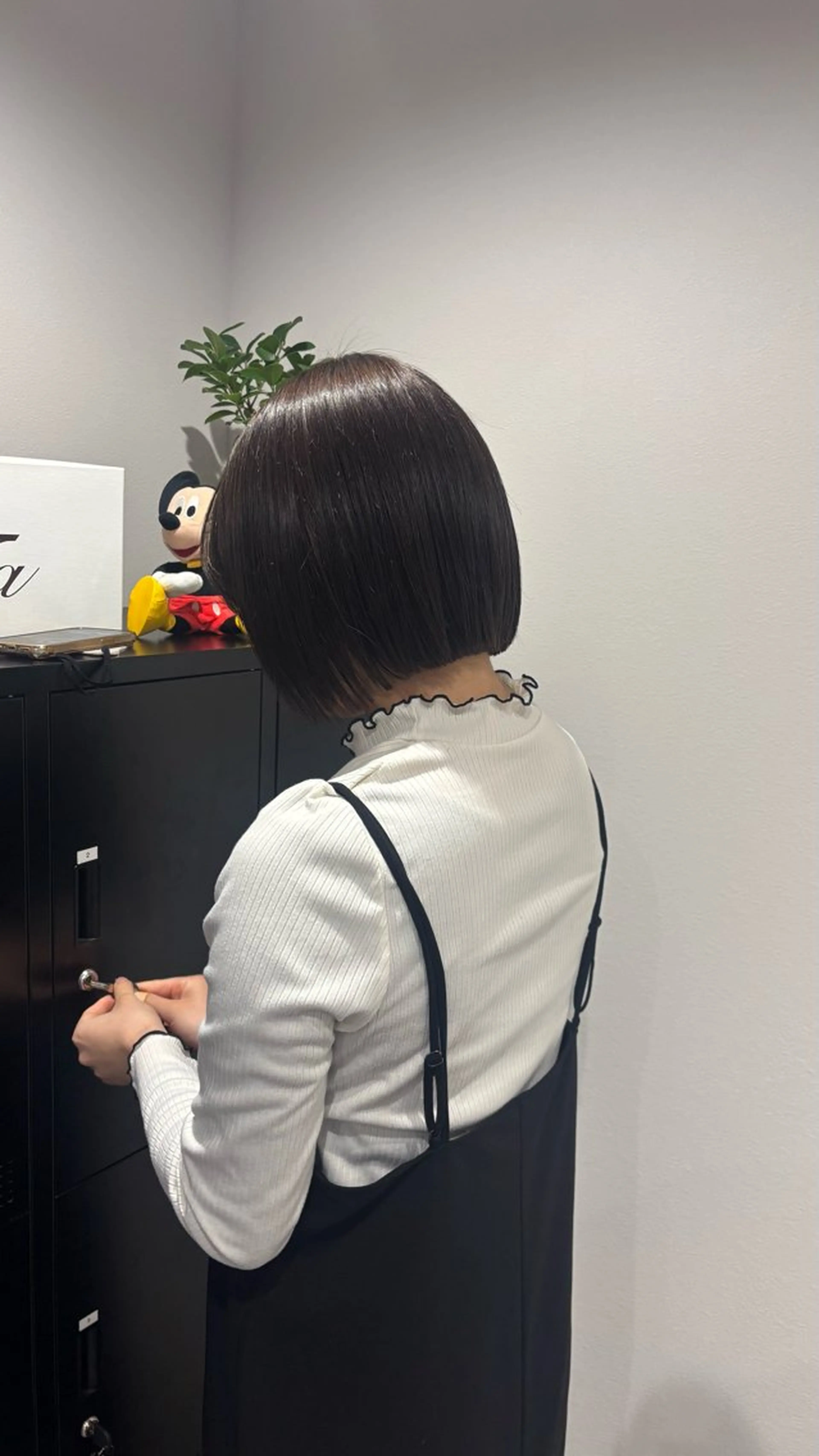 ミディアム カット 長尾ゆりの/ボブ/ ベージュ/ハイトーンのヘアスタイル