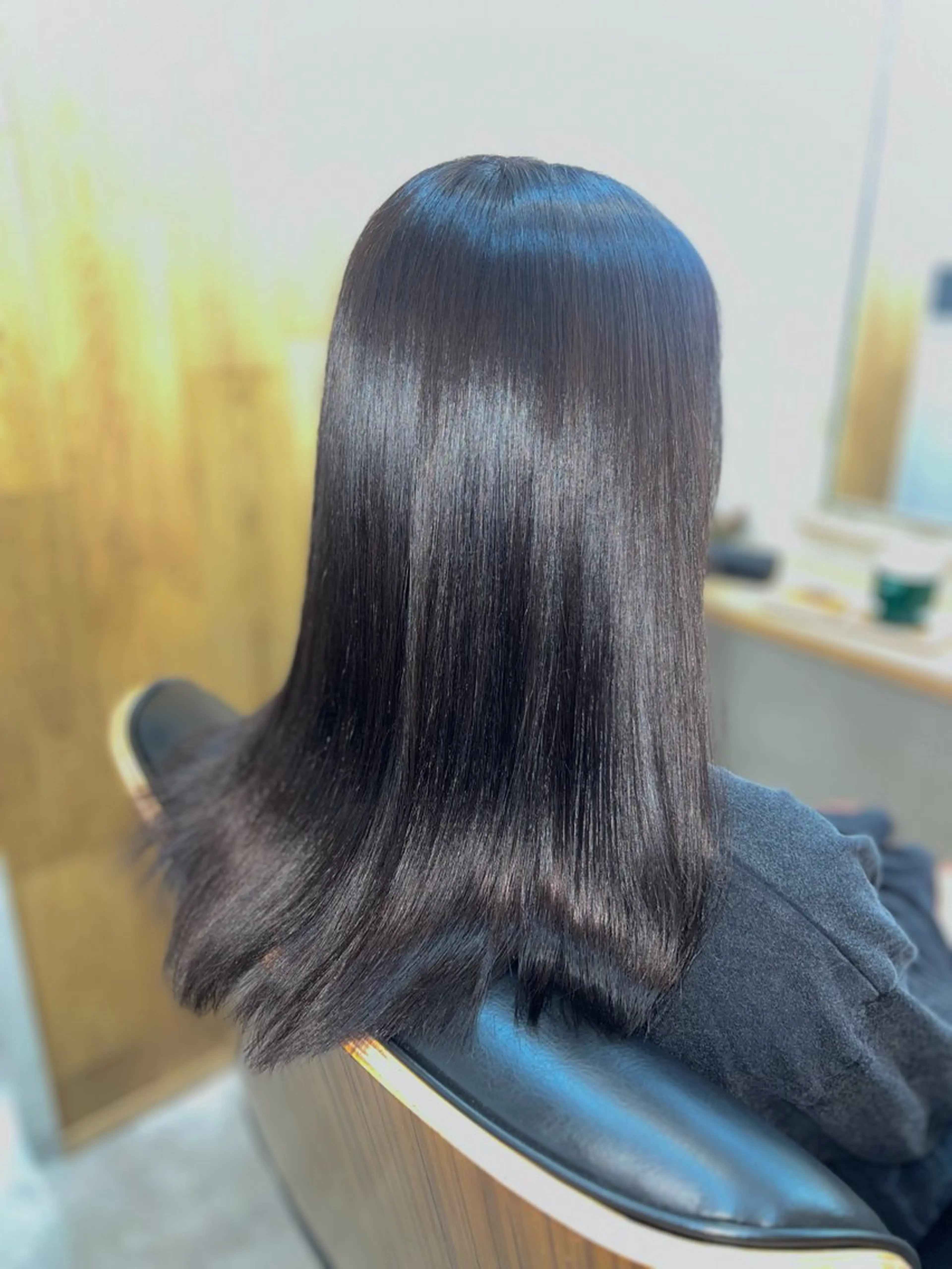 セミロング カラー アッシュ ダークアッシュ 髪質改善 トリートメント カット ヘアカラー トリートメント 多賀 順平のヘアスタイル