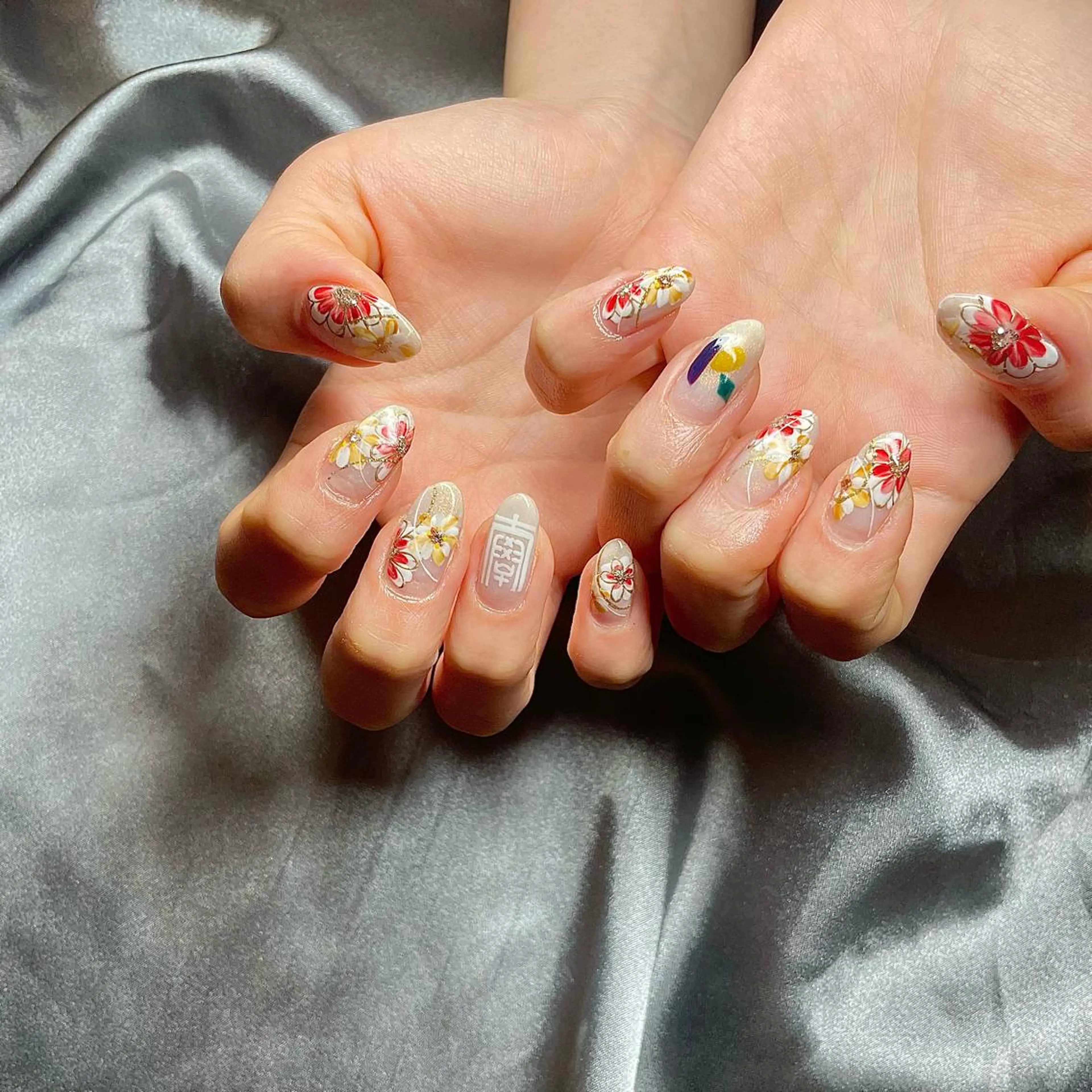 セミロング カラー パーマ ヘアアレンジ メンズ キッズ ネイル マツエク・マツパ アイブロウ 卒業式のヘアスタイル 卒業式 nail&eye Aoのマツエク・マツパデザイン