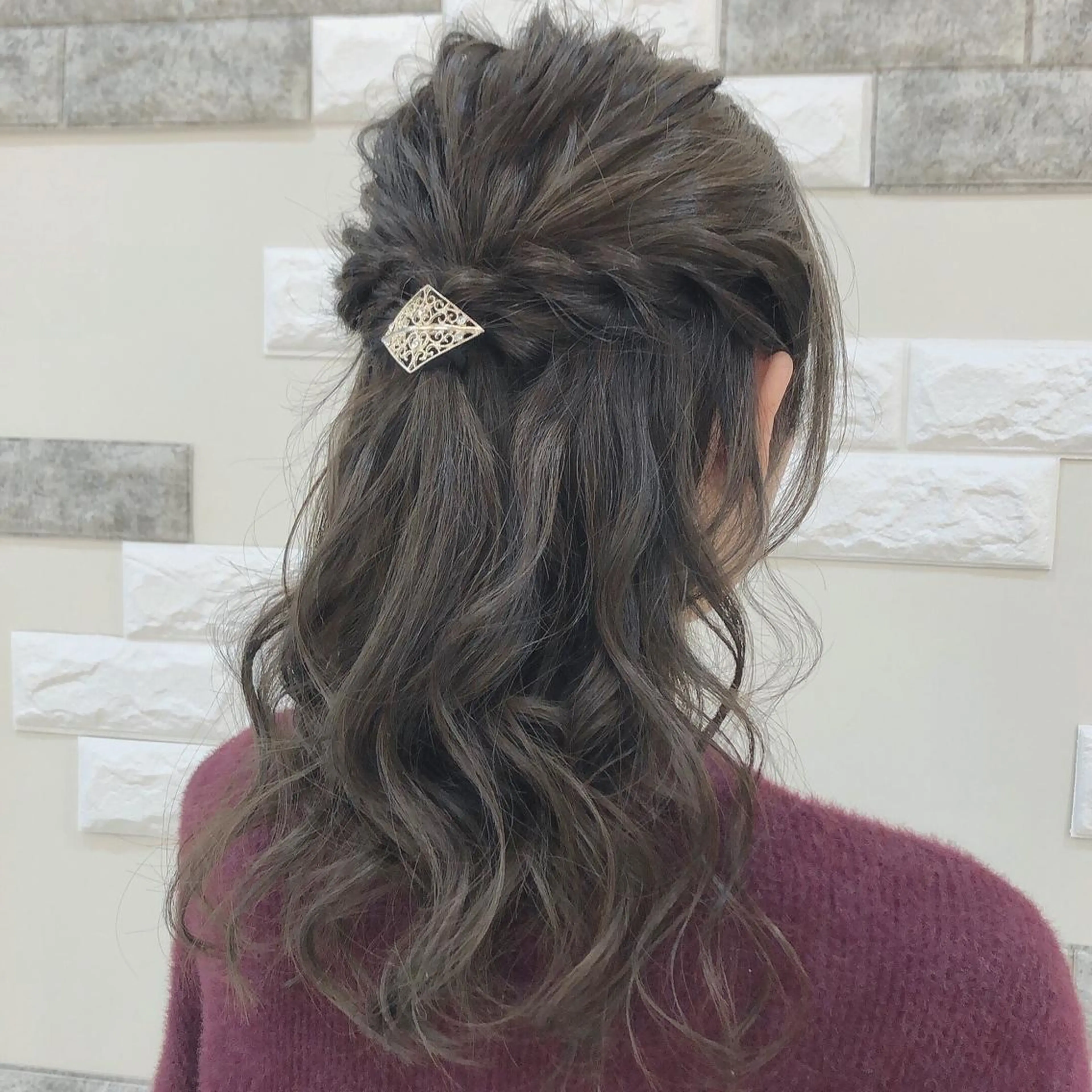 セミロング ヘアアレンジ ヘアセット これた🧸ヘアメ職人 ♡髪質改善♡カラーのヘアスタイル