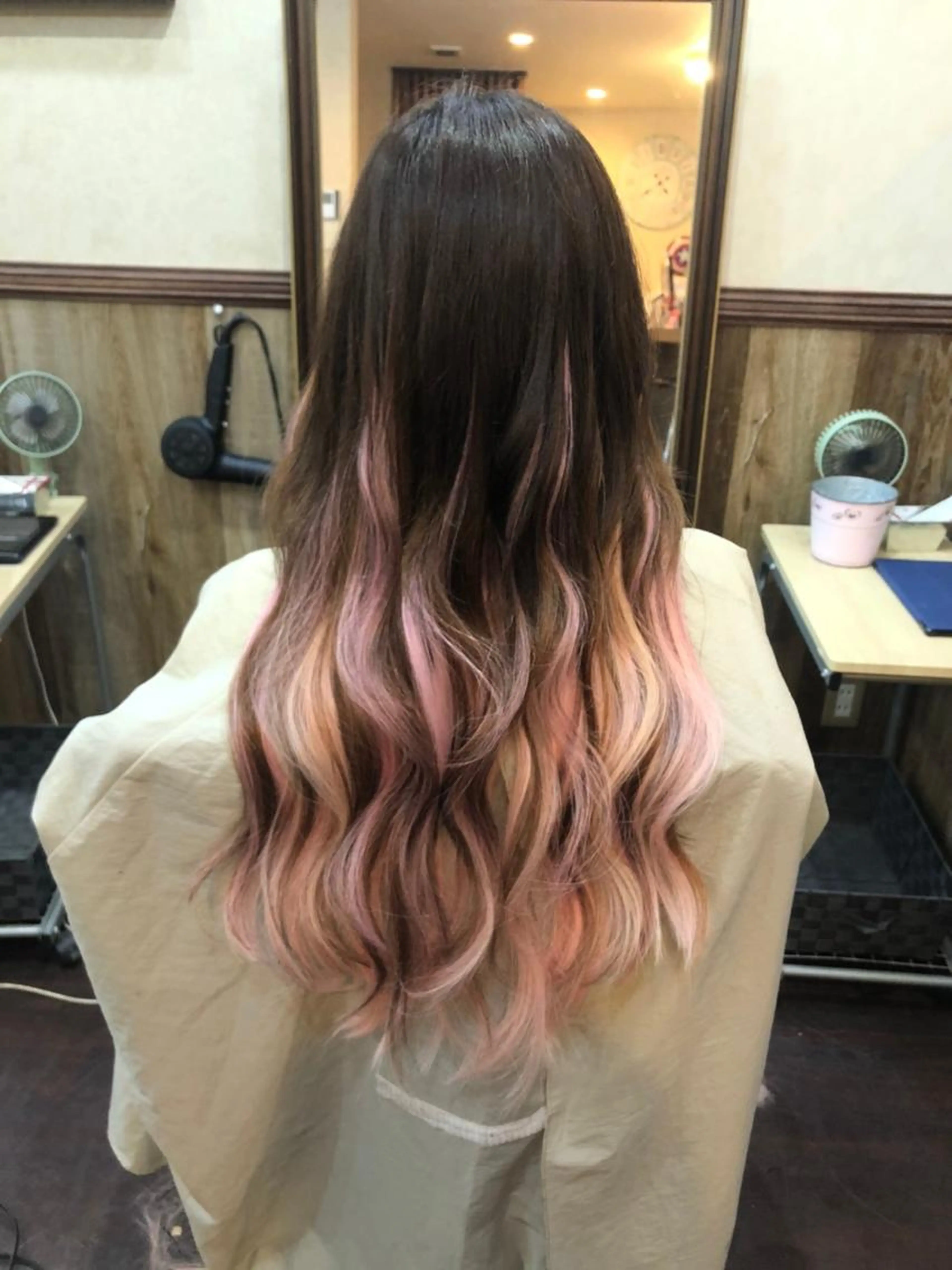 高級レミー人毛エクステ70本　24500円→21000円　（シール・編み込み・チップから選べます）の写真