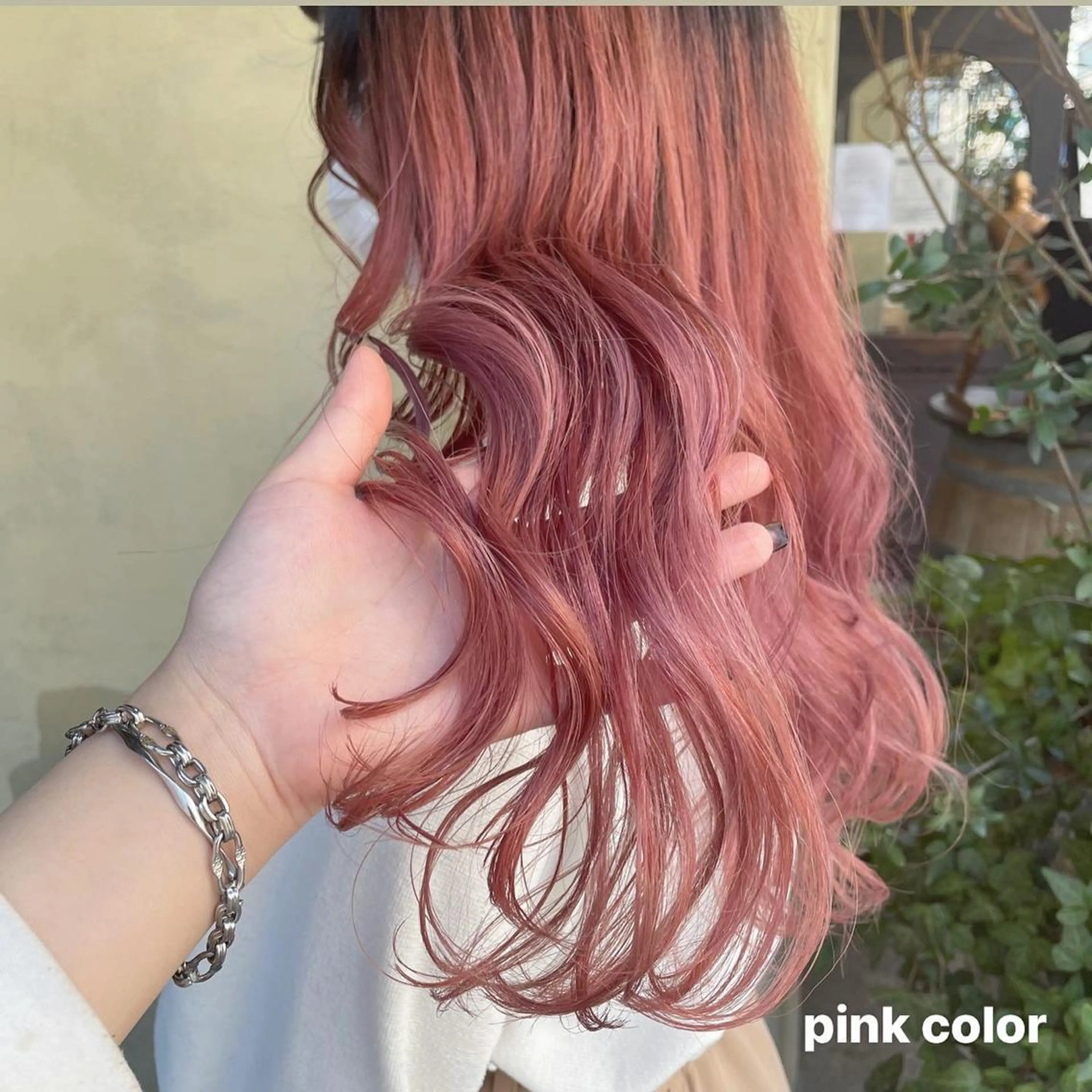 ロング カラー ブリーチ ピンクカラー ヘアカラー トリートメント 韓国ヘア🦋 MIYUのヘアスタイル