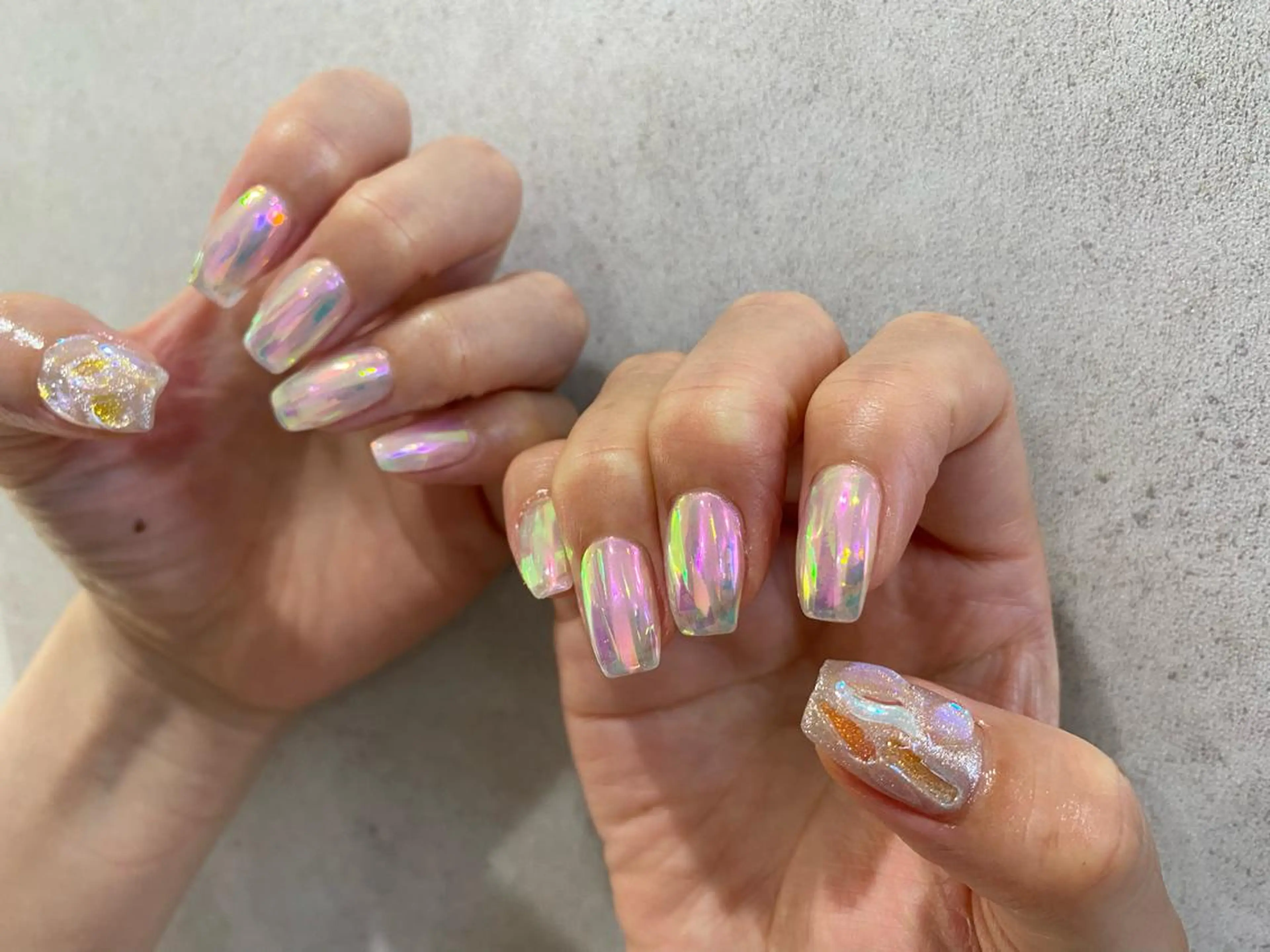 ネイル オーロラネイル ハンドネイル hyakutake itsumiのネイルデザイン