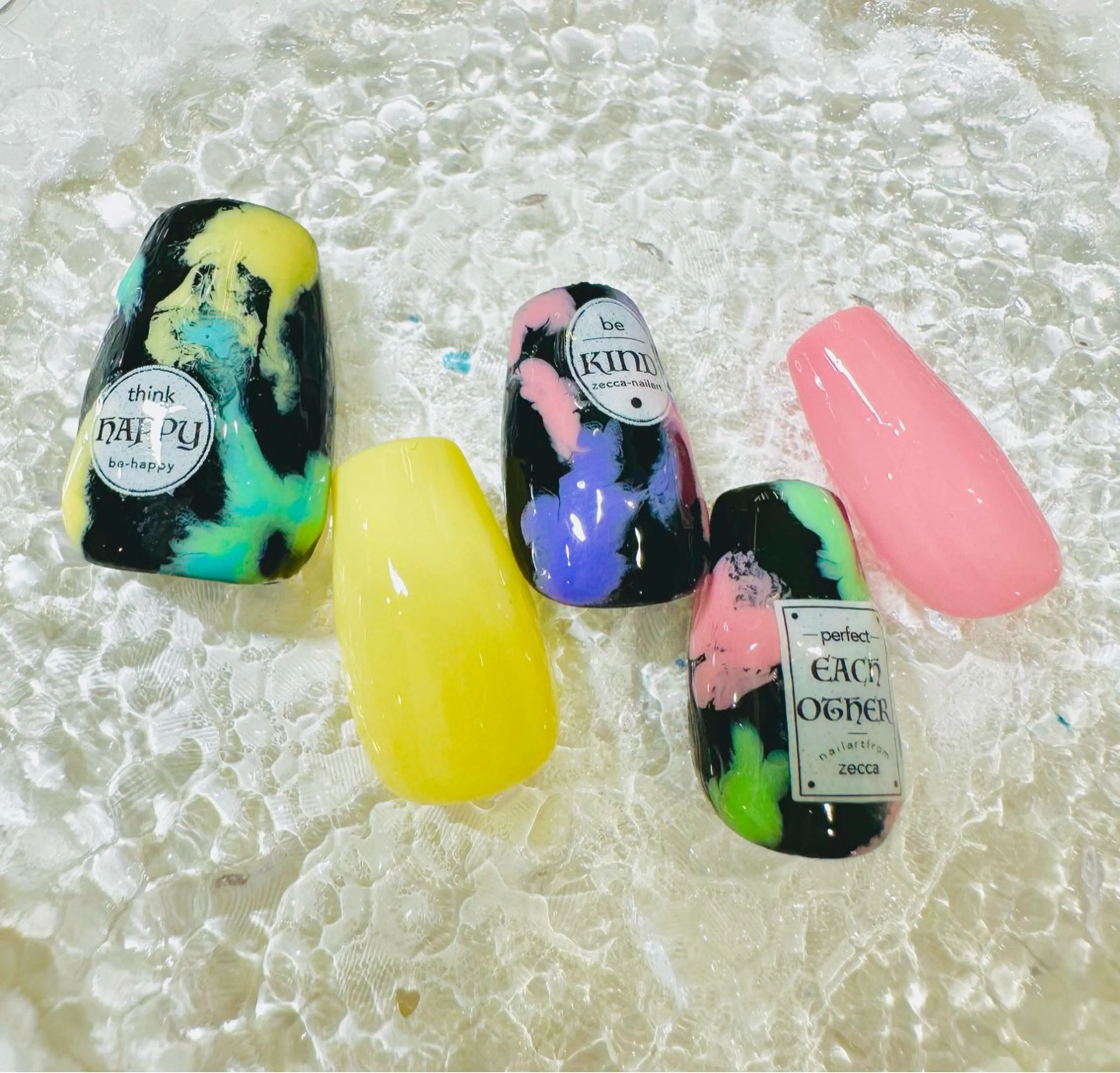 ネイル オーロラネイル フレンチネイル パステルネイル ハンドネイル ネイルサロンエレノア所属・田端 笑理菜のネイルデザイン