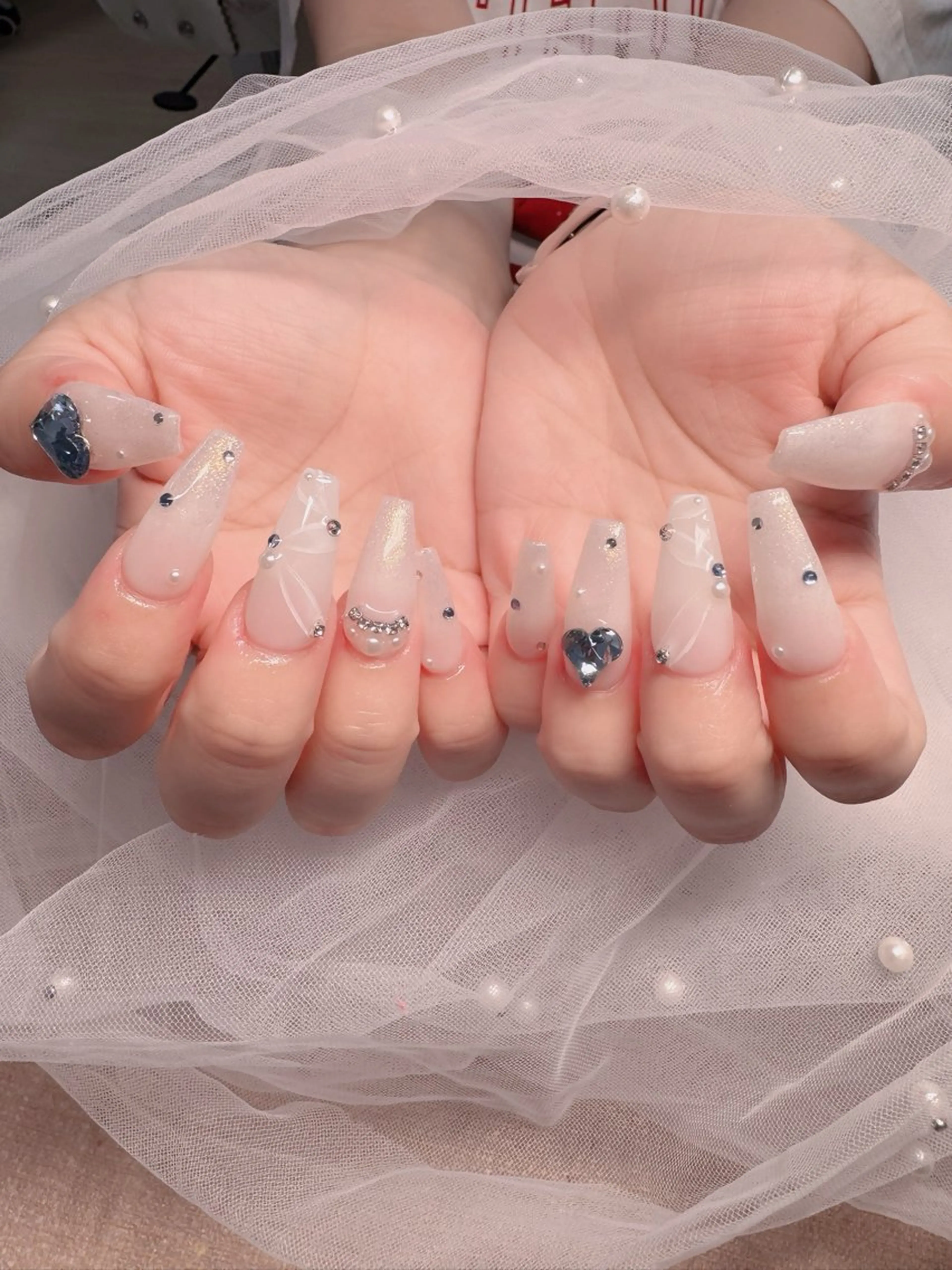 ネイル フレンチネイル ジェルネイル ガラスフレンチ ハロウィン ハート H.baby Nail Salonのネイルデザイン