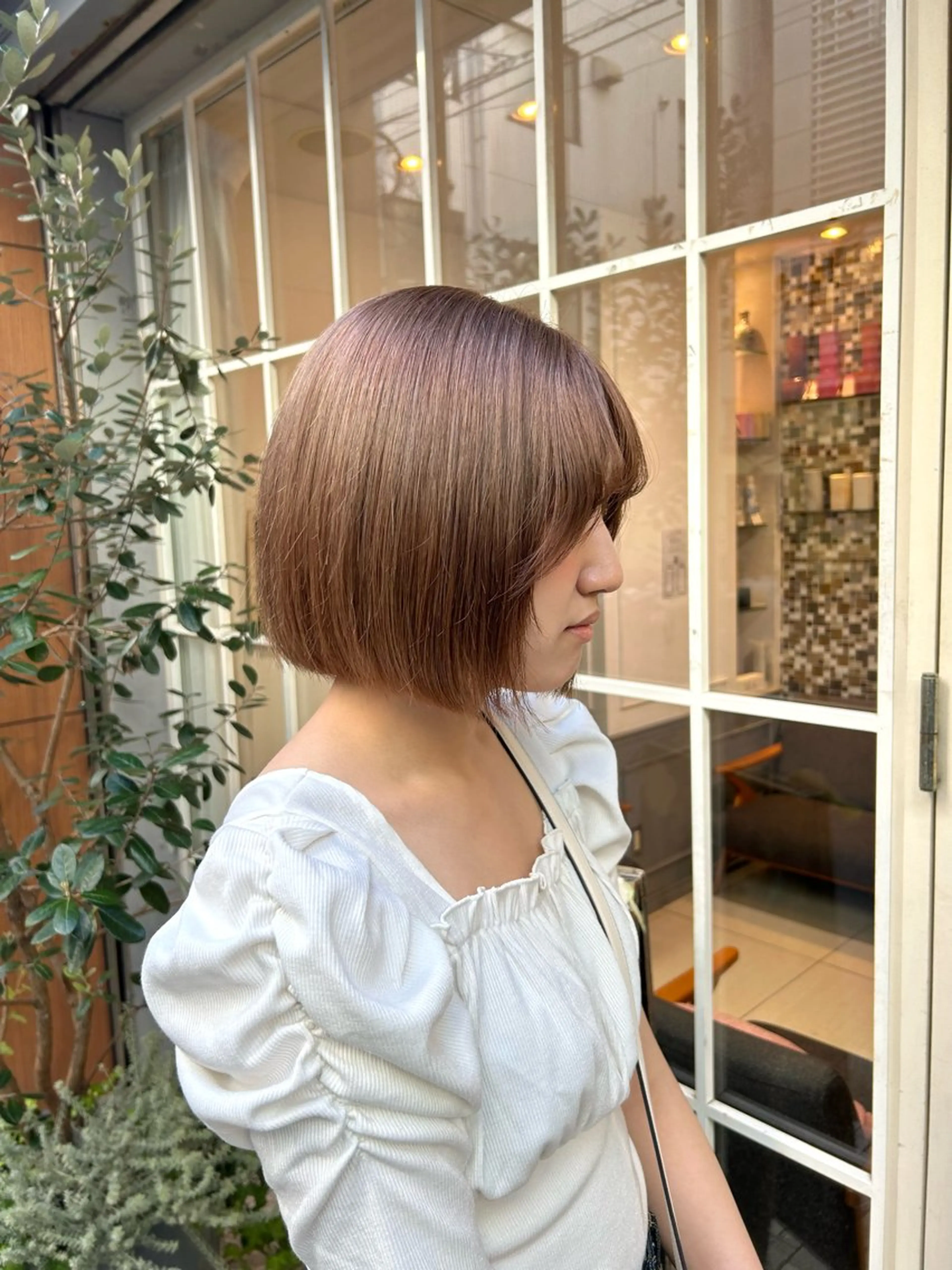 カラー moeka 表参道のヘアスタイル