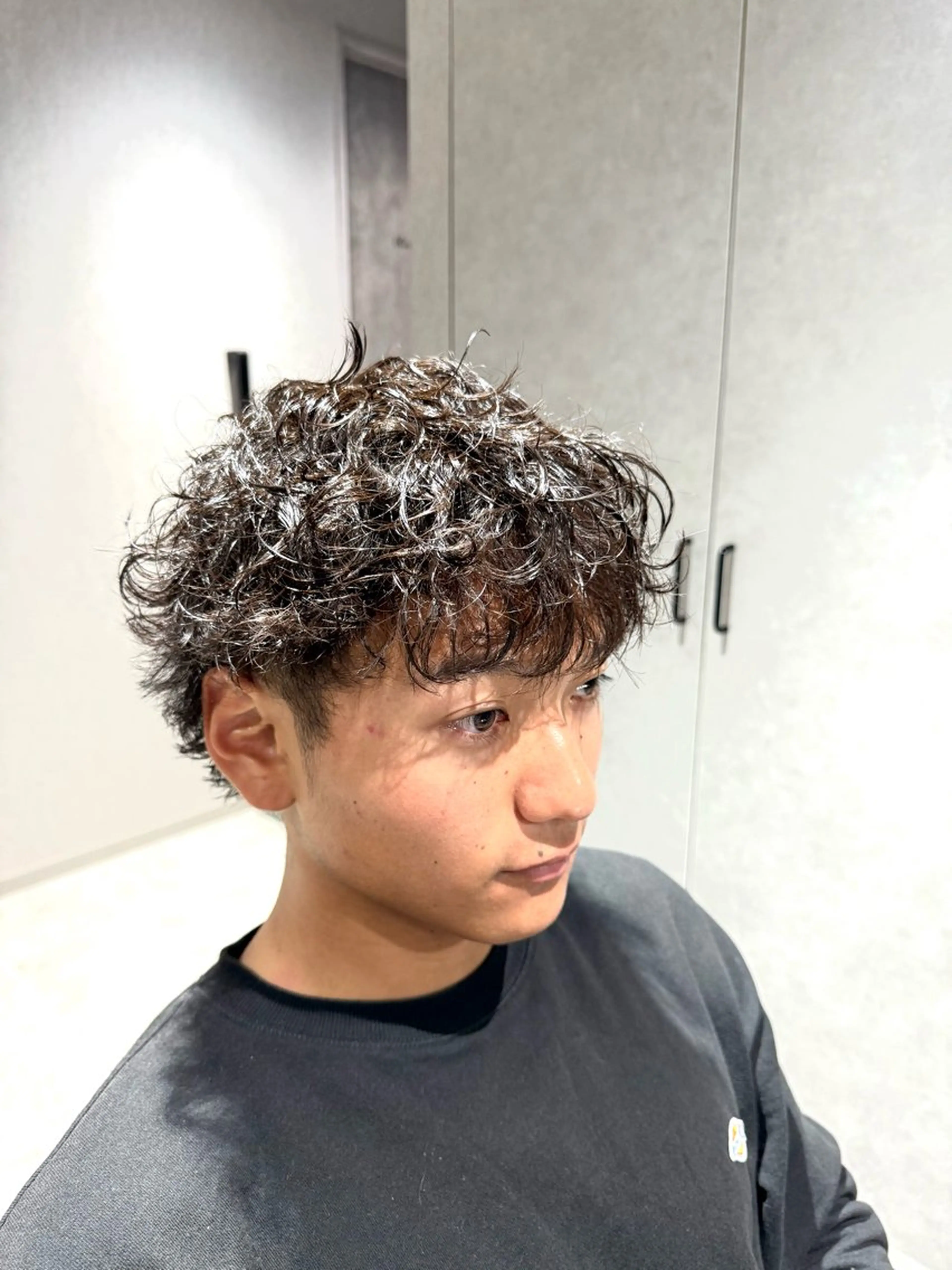 ショート パーマ メンズ マッシュウルフ マッシュ メンズウルフカット ウルフカット メンズパーマ職人 パーマ🔥ritaのヘアスタイル