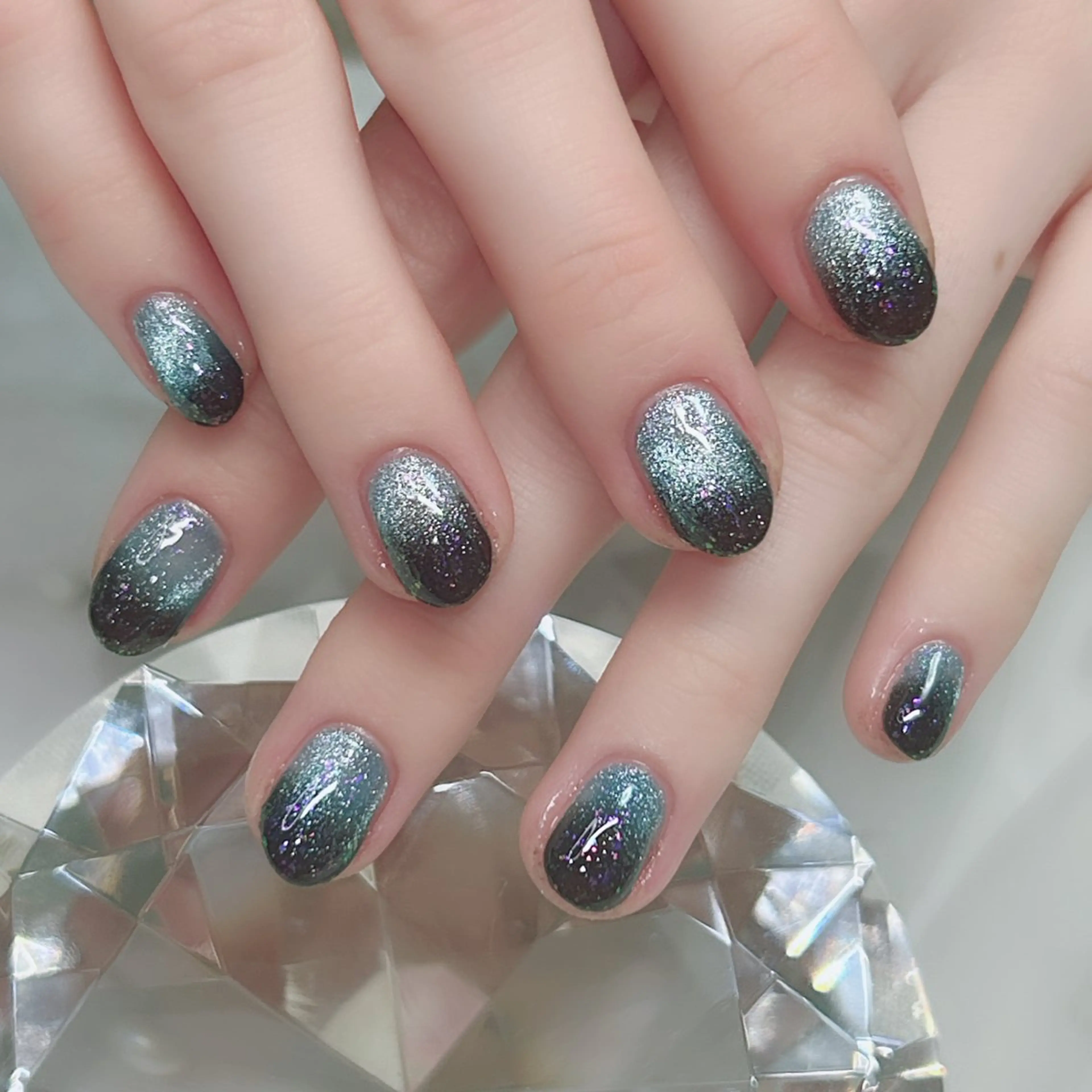 ネイル オーロラネイル ミラーネイル オフィスネイル ワンカラーネイル シンプルネイル ハンドネイル Cute Tips nailのネイルデザイン