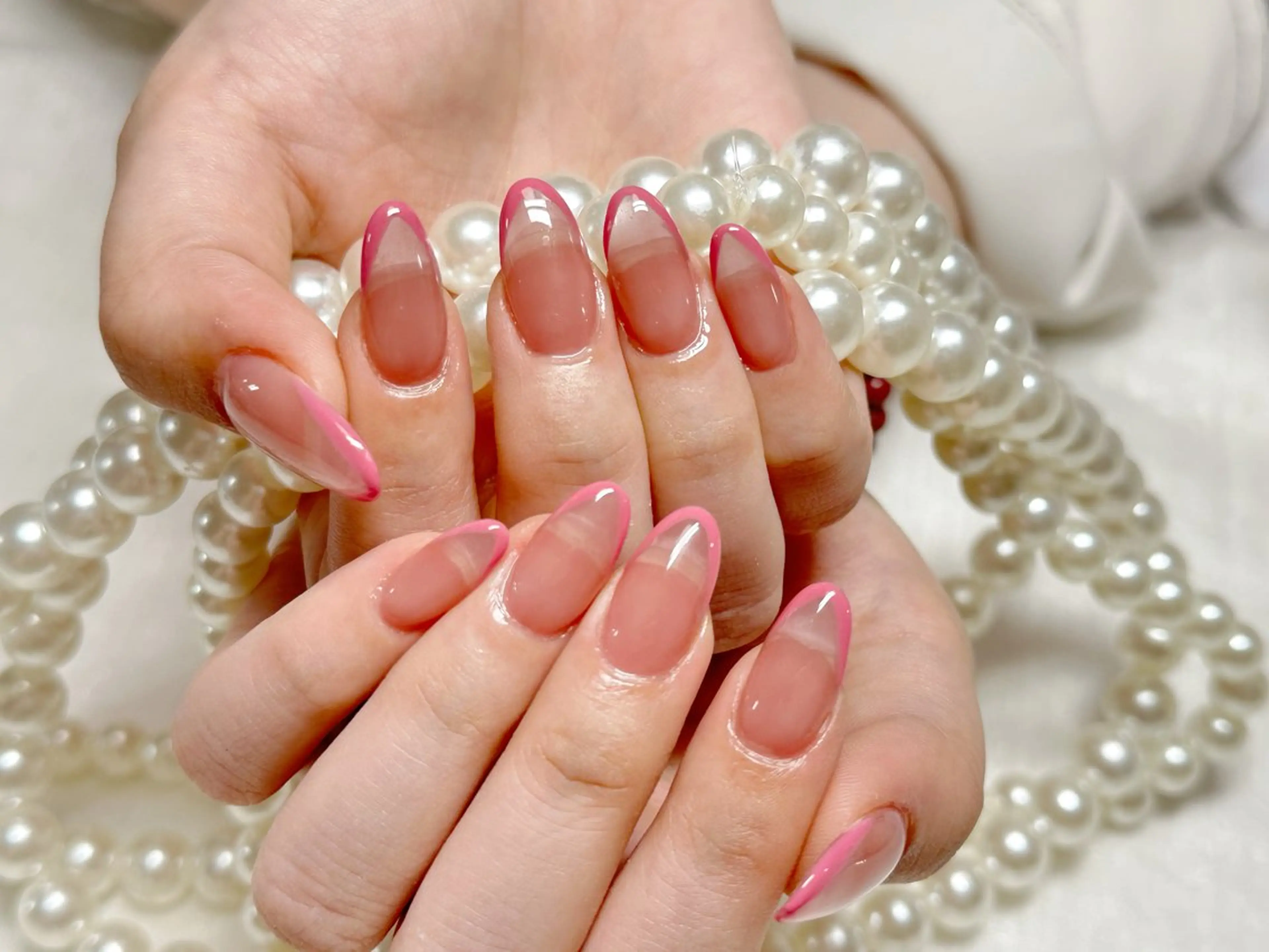 ネイル オーロラネイル 長さ出し フレンチネイル ガーリー キラキラネイル RIn 🎀のネイルデザイン