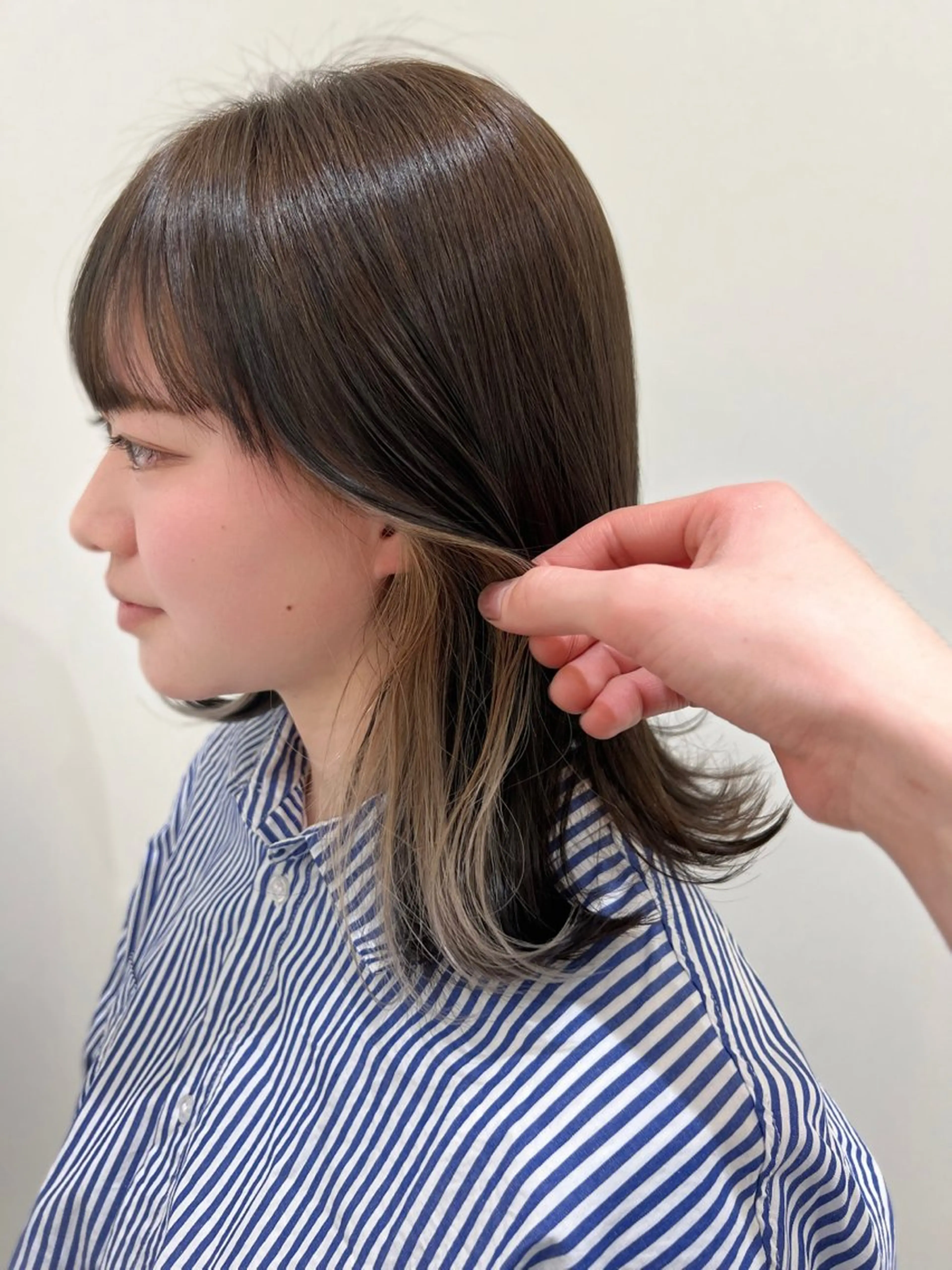 ミディアム カラー ヘアアレンジ 艶カラー/アイドル 前髪/内藤　輝のヘアスタイル