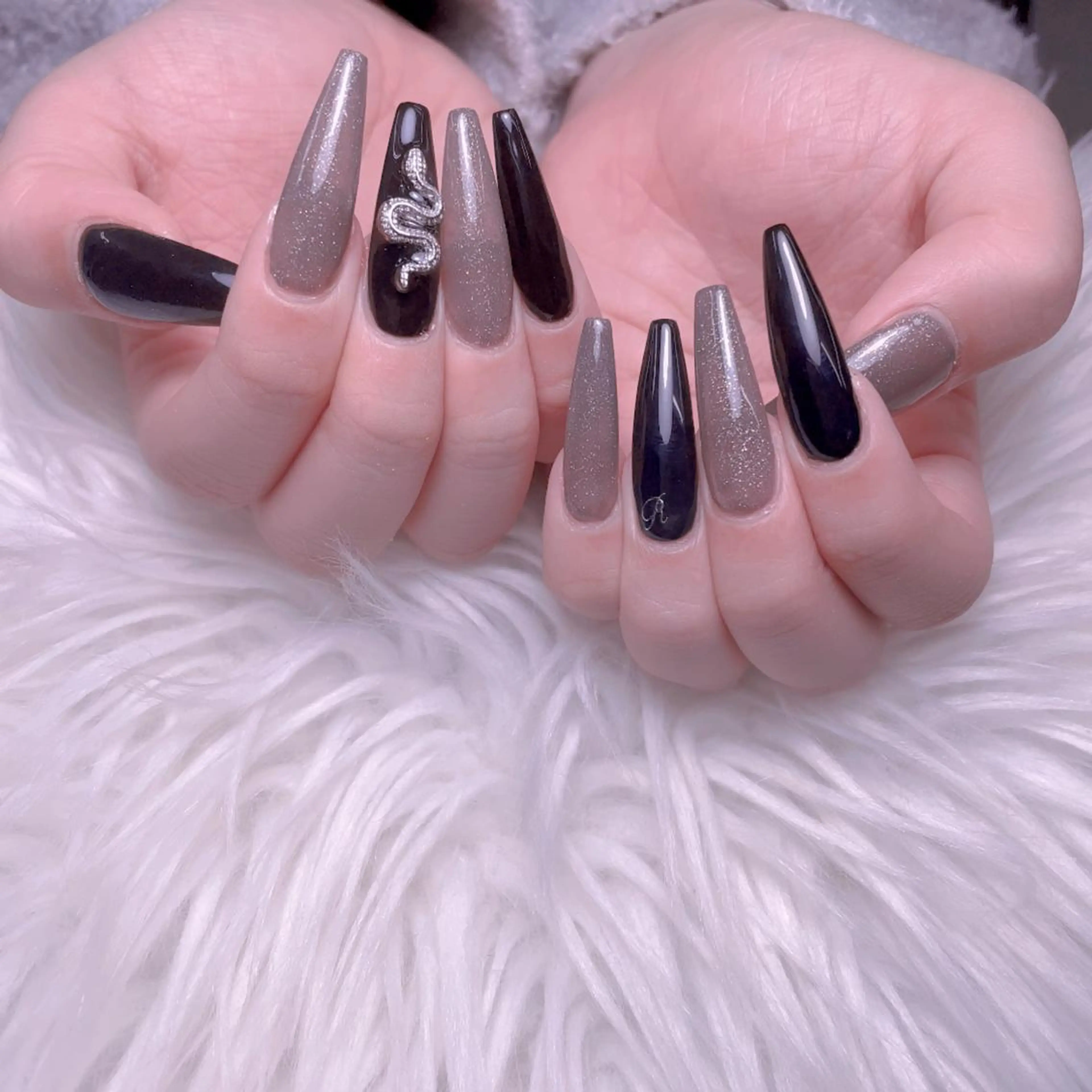 ネイル ロングネイル スカルプネイル ネイルチップ cat‘s nail🐈‍⬛のネイルデザイン