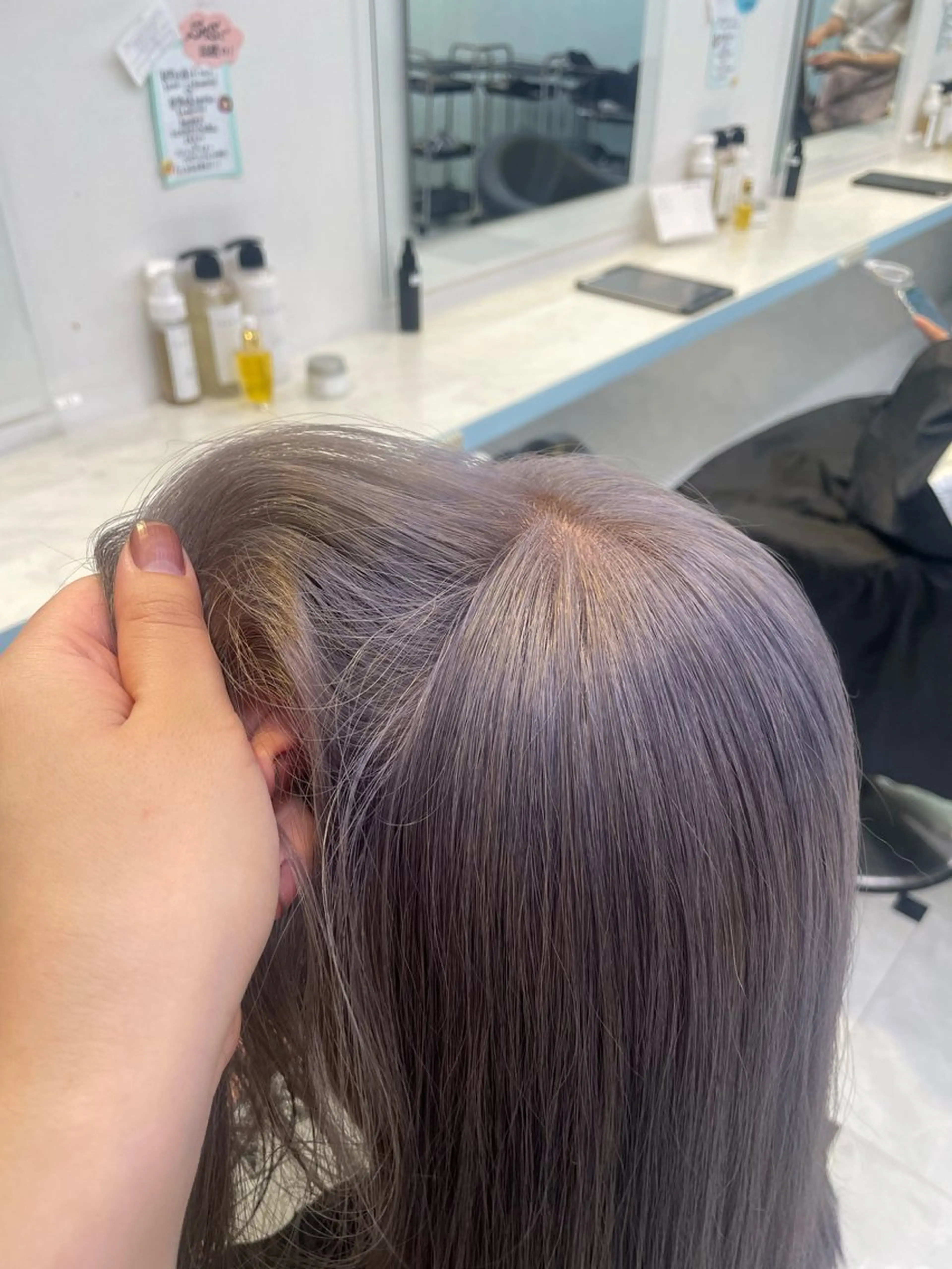 セミロング カラー Salowin池袋East 店3F所属・【美髪矯正/絹髪】 🎀hinano🎀のヘアスタイル