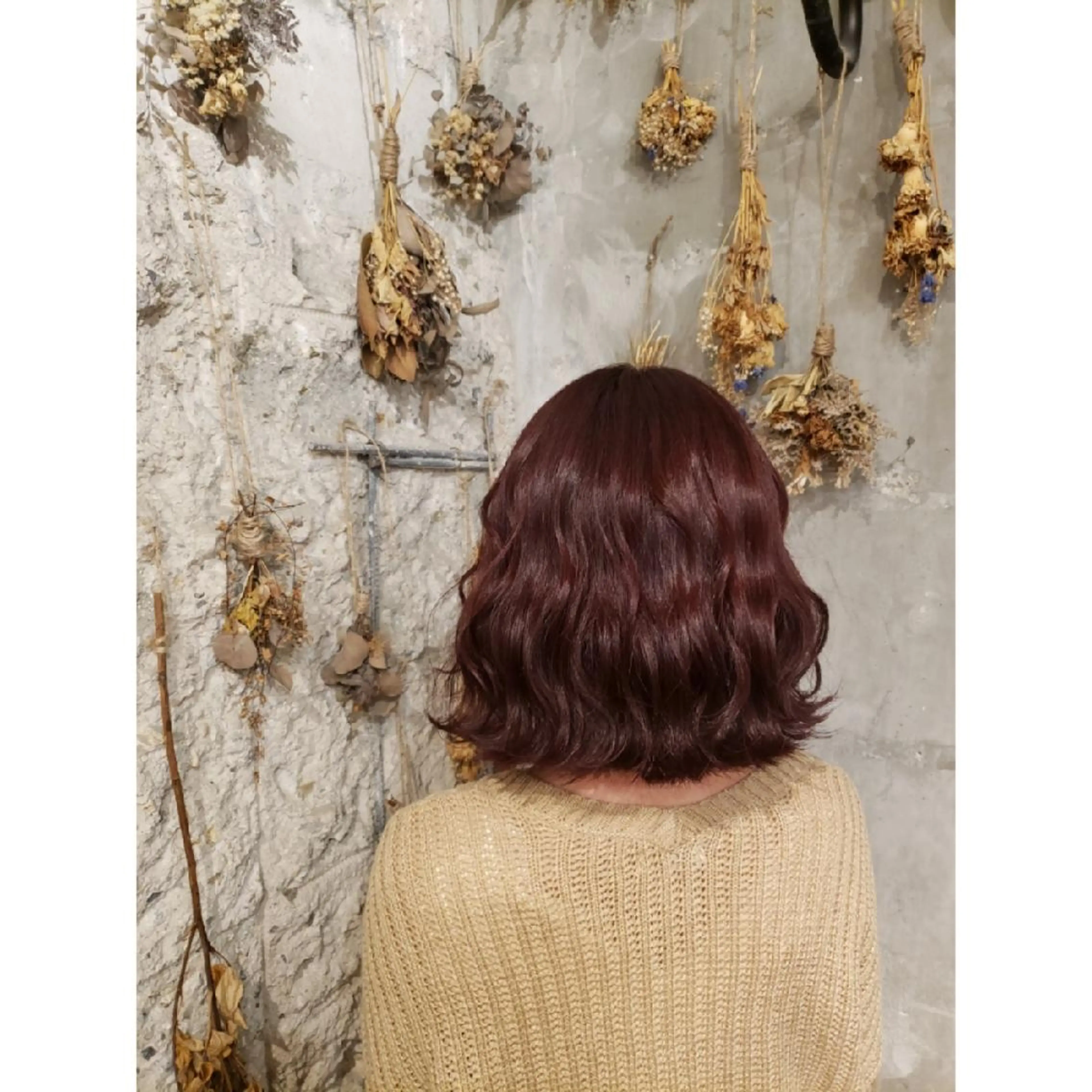 ミディアム カラー 井尻 柚都歩のヘアスタイル