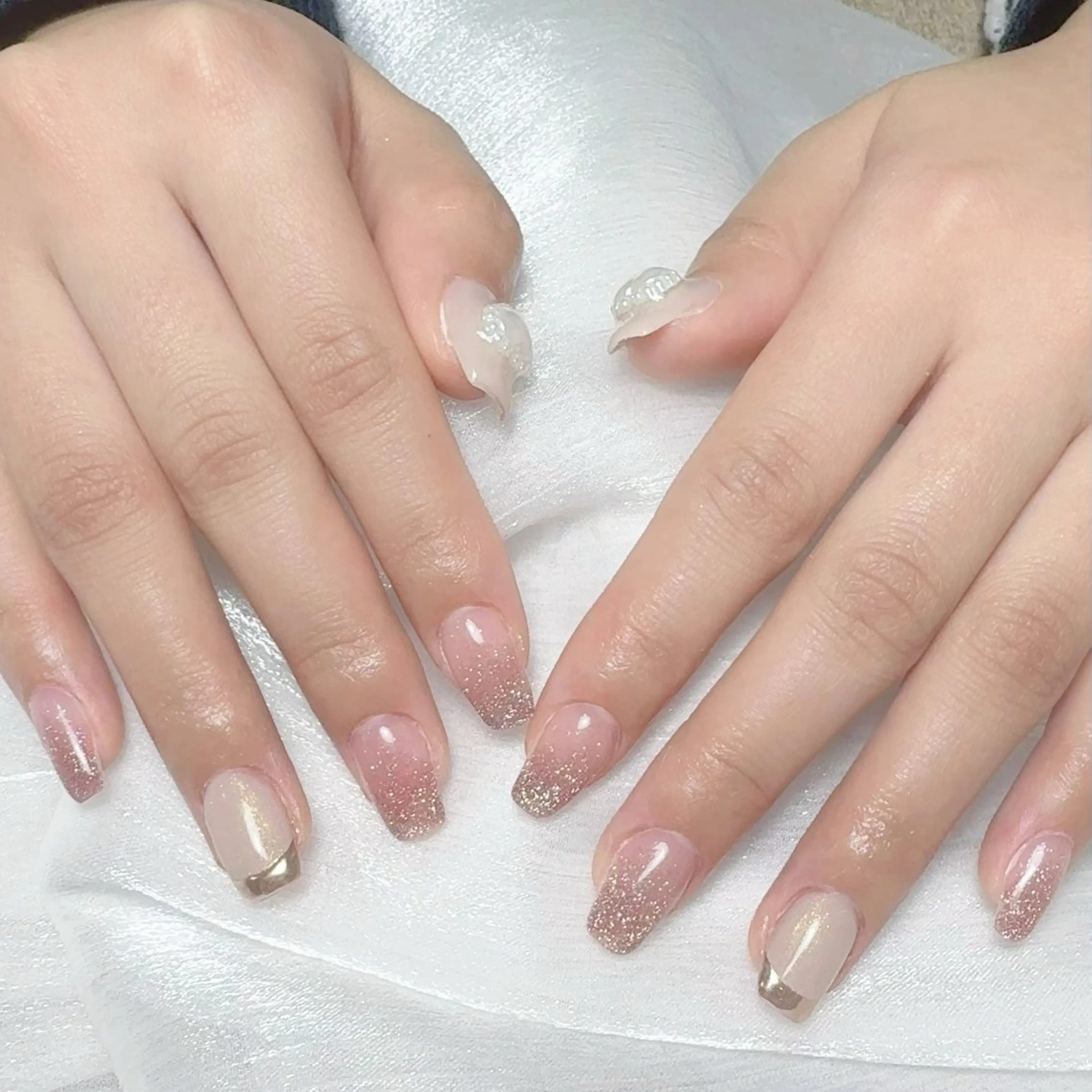 メンズ ネイル メンズ韓国風 アートネイル オーロラネイル ガーリー キラキラネイル ハンドネイル Nail salon 木にいるのネイルデザイン