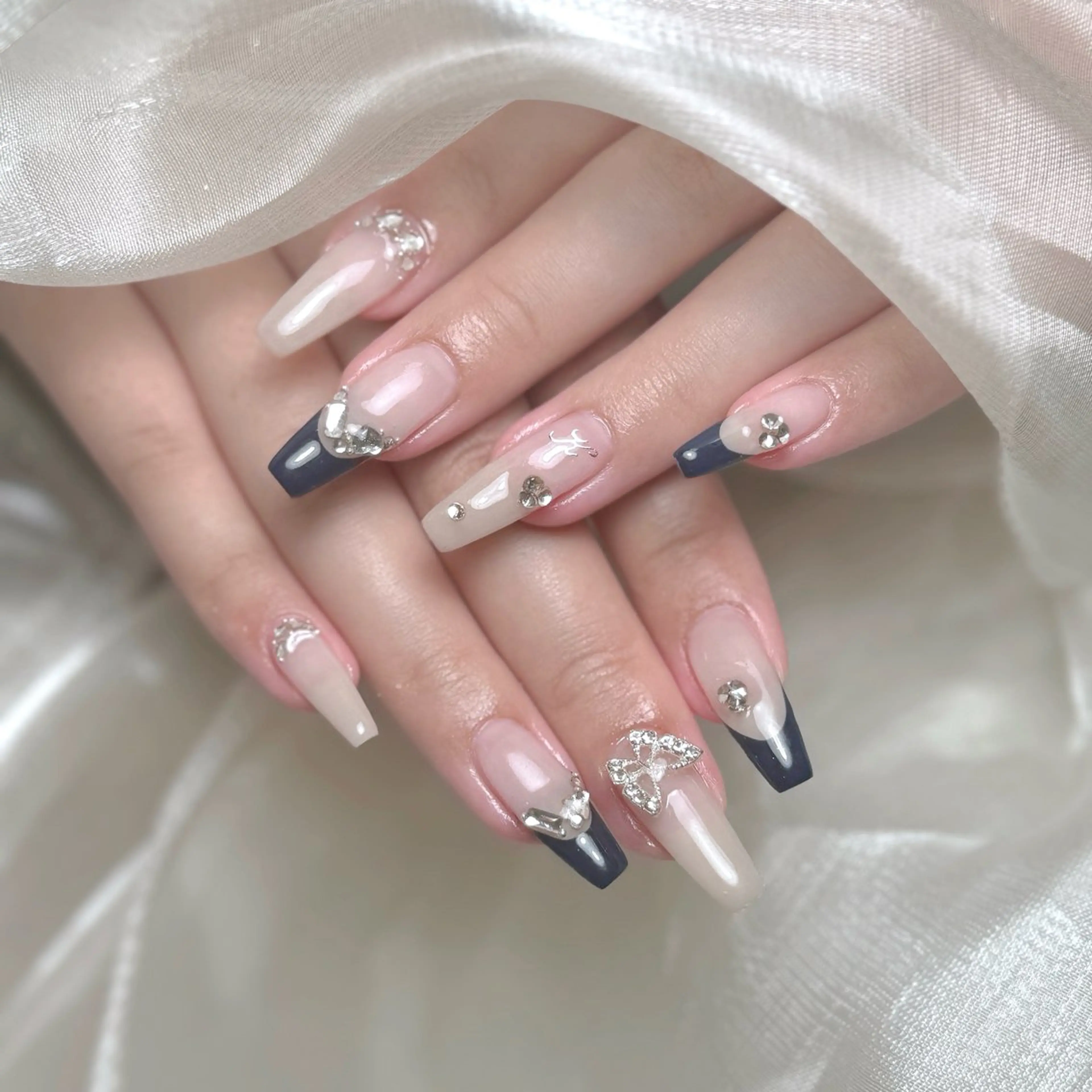 ネイル Maggie Nail🦩のネイルデザイン