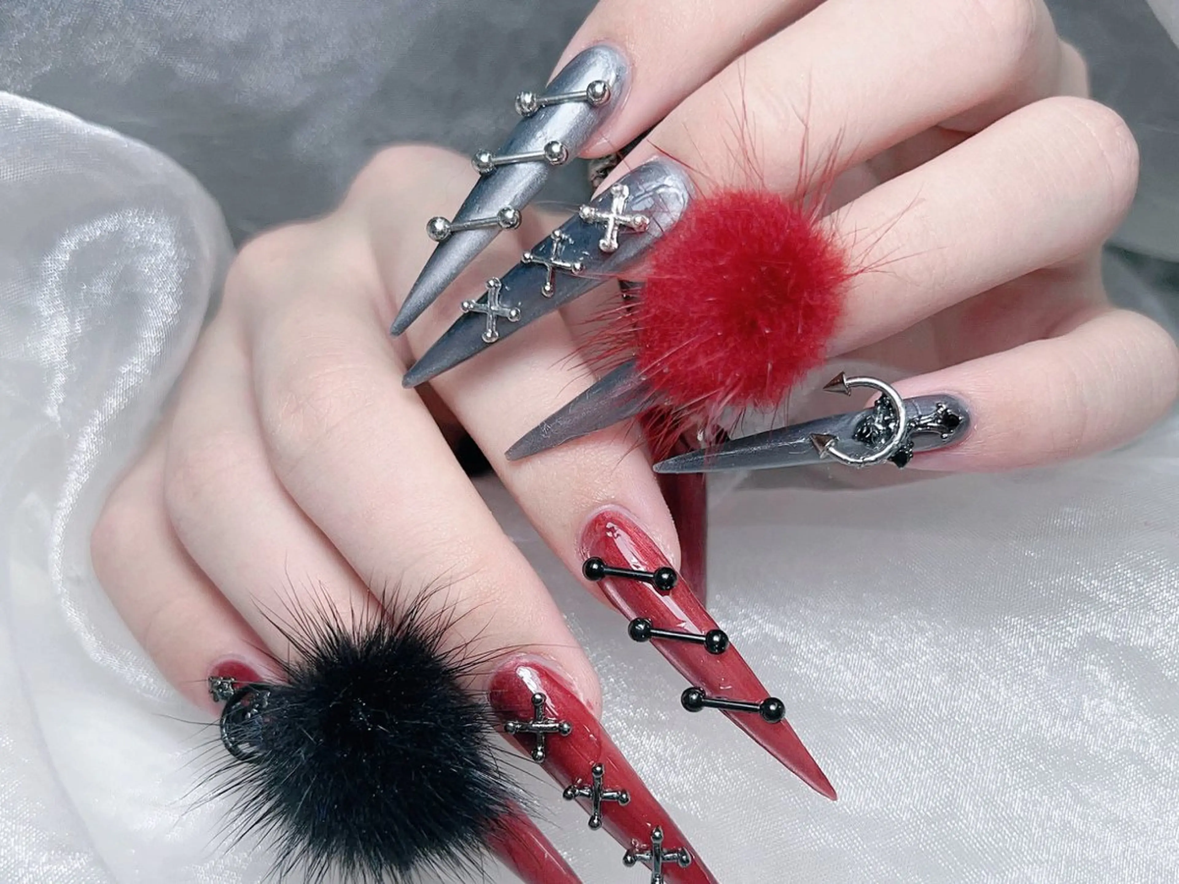 ネイル 成人式 ロングネイル マグネットネイル 大理石ネイル(マーブル) リボン ハンドネイル MoMoA Nail ネイル長さ出し専門店のネイルデザイン