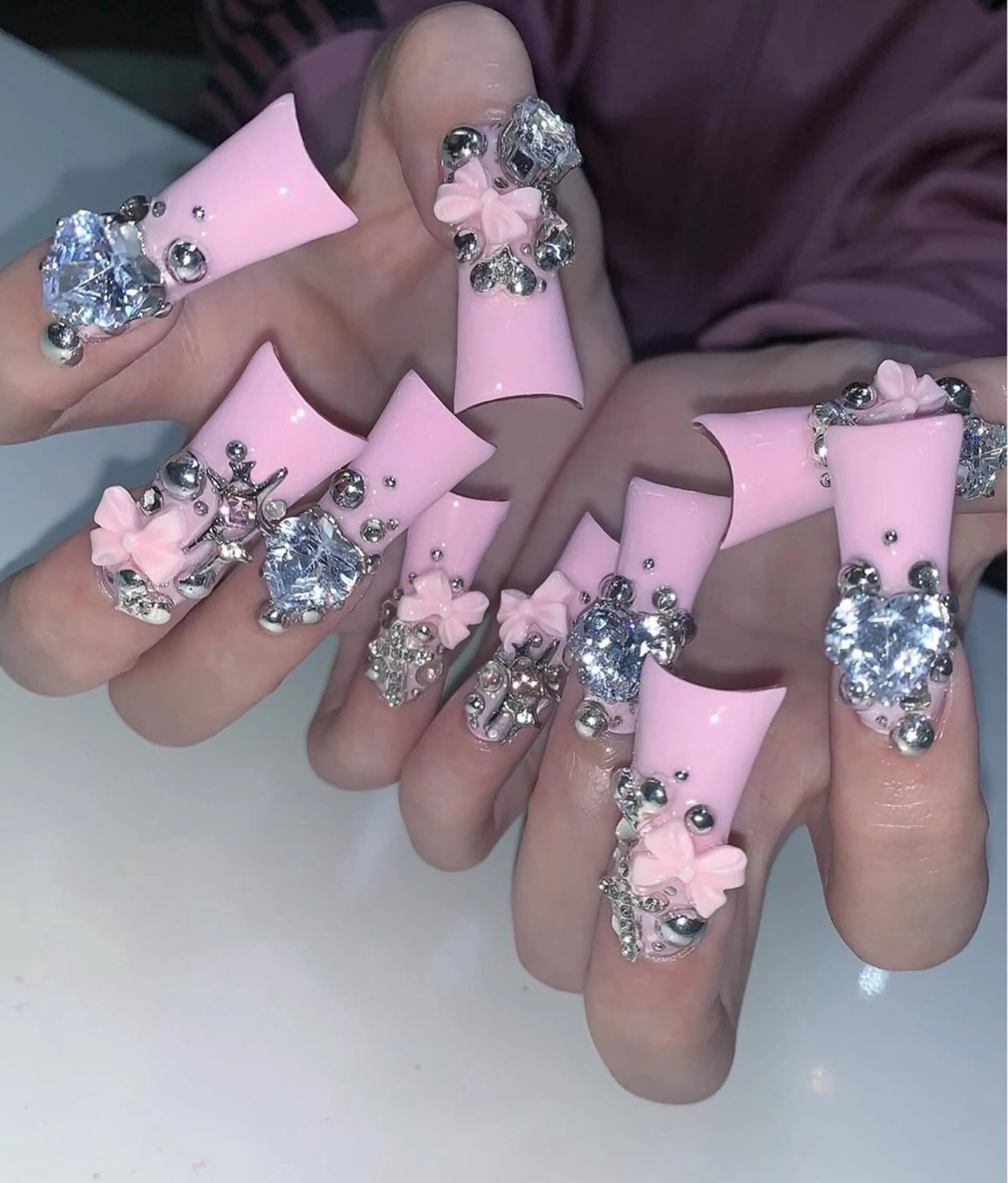 ネイル フレンチネイル ジェルネイル ハロウィン キラキラネイル 韓国ネイル ハンドネイル H.baby Nail Salonのネイルデザイン