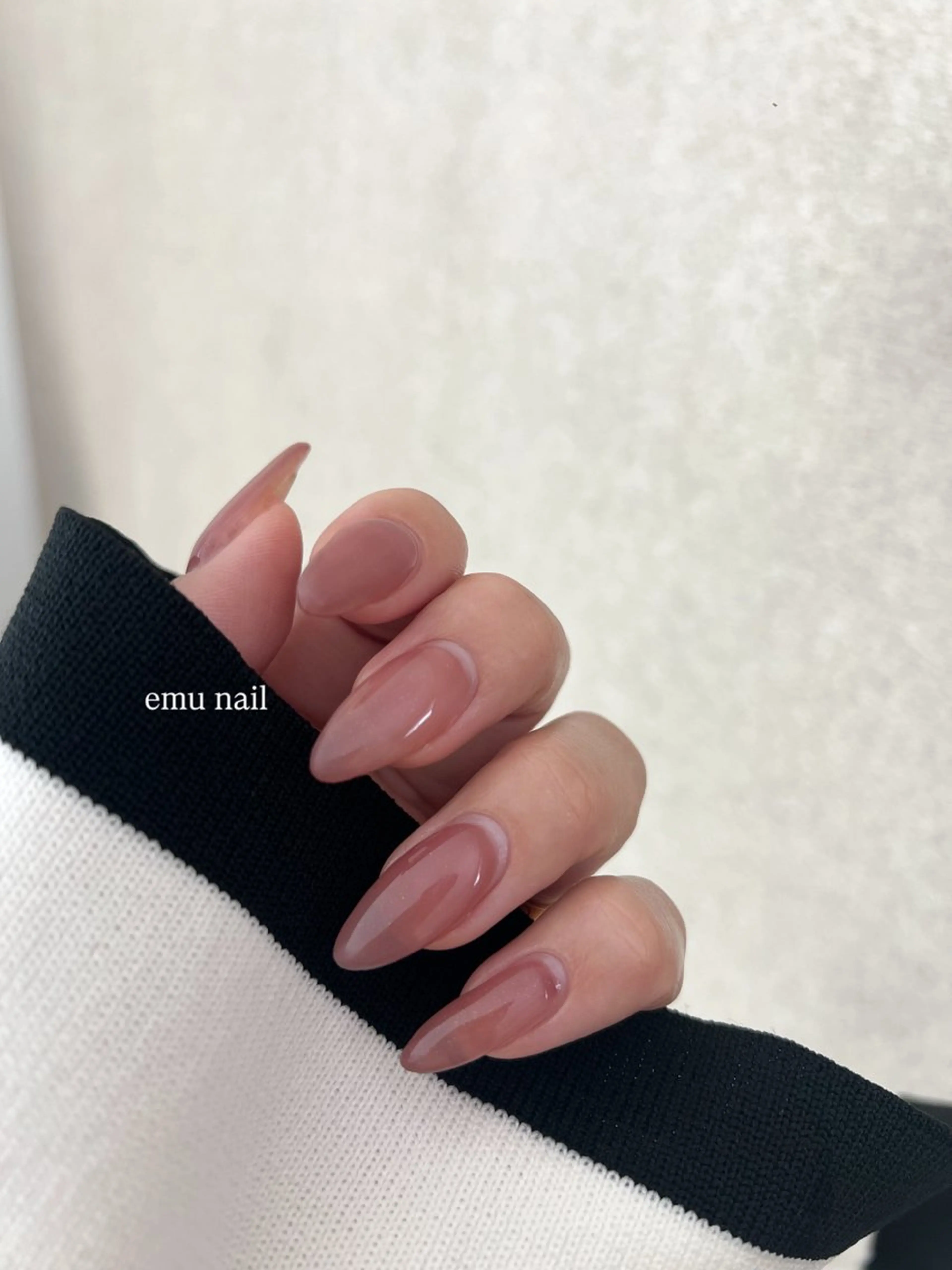 ネイル ワンカラーネイル シンプルネイル ハンドネイル emu nailのネイルデザイン