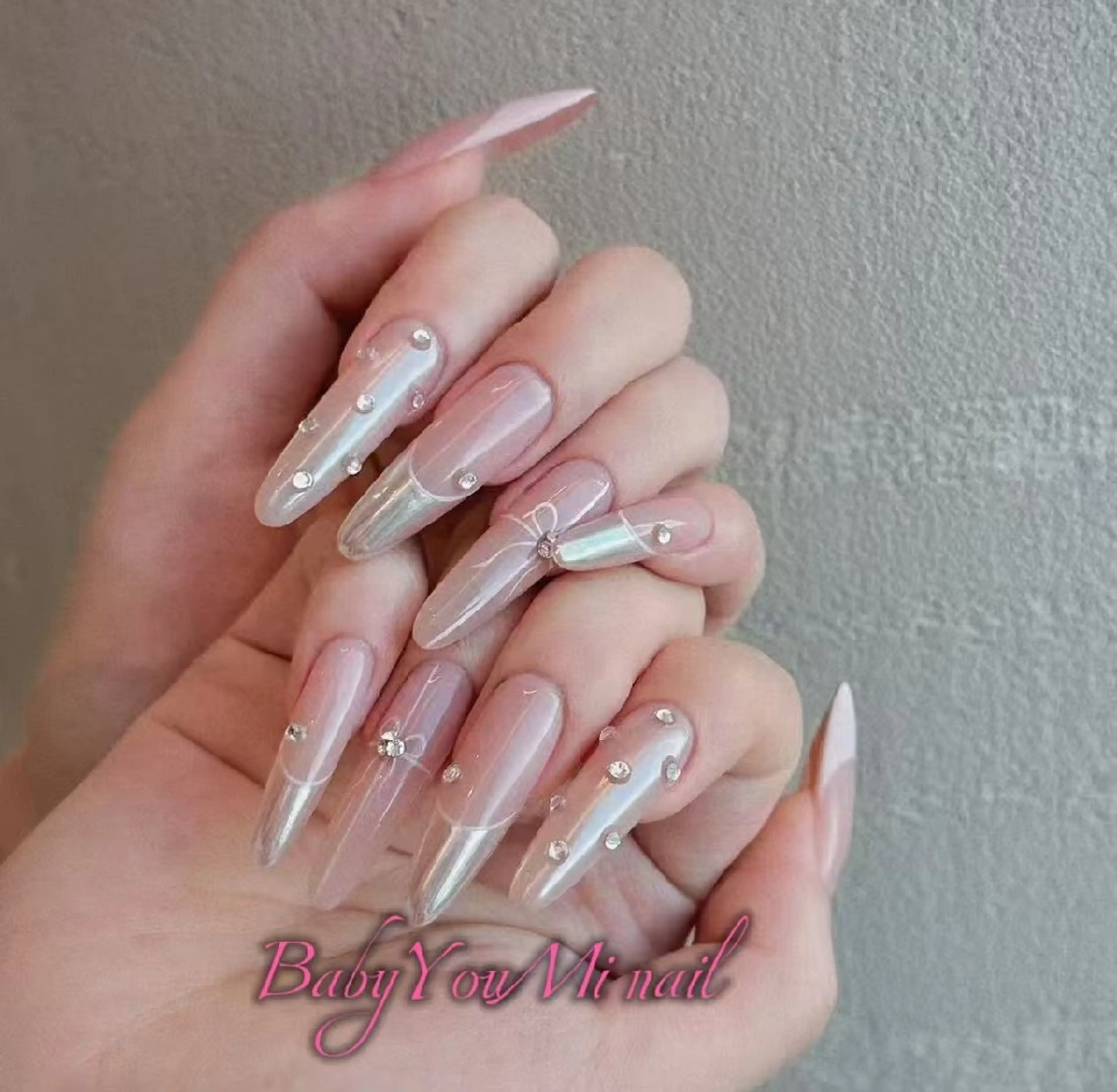 ネイル オーロラネイル フラワーネイル フットネイル フレンチネイル ジェルネイル ハンドネイル Oomiya 服部のネイルデザイン