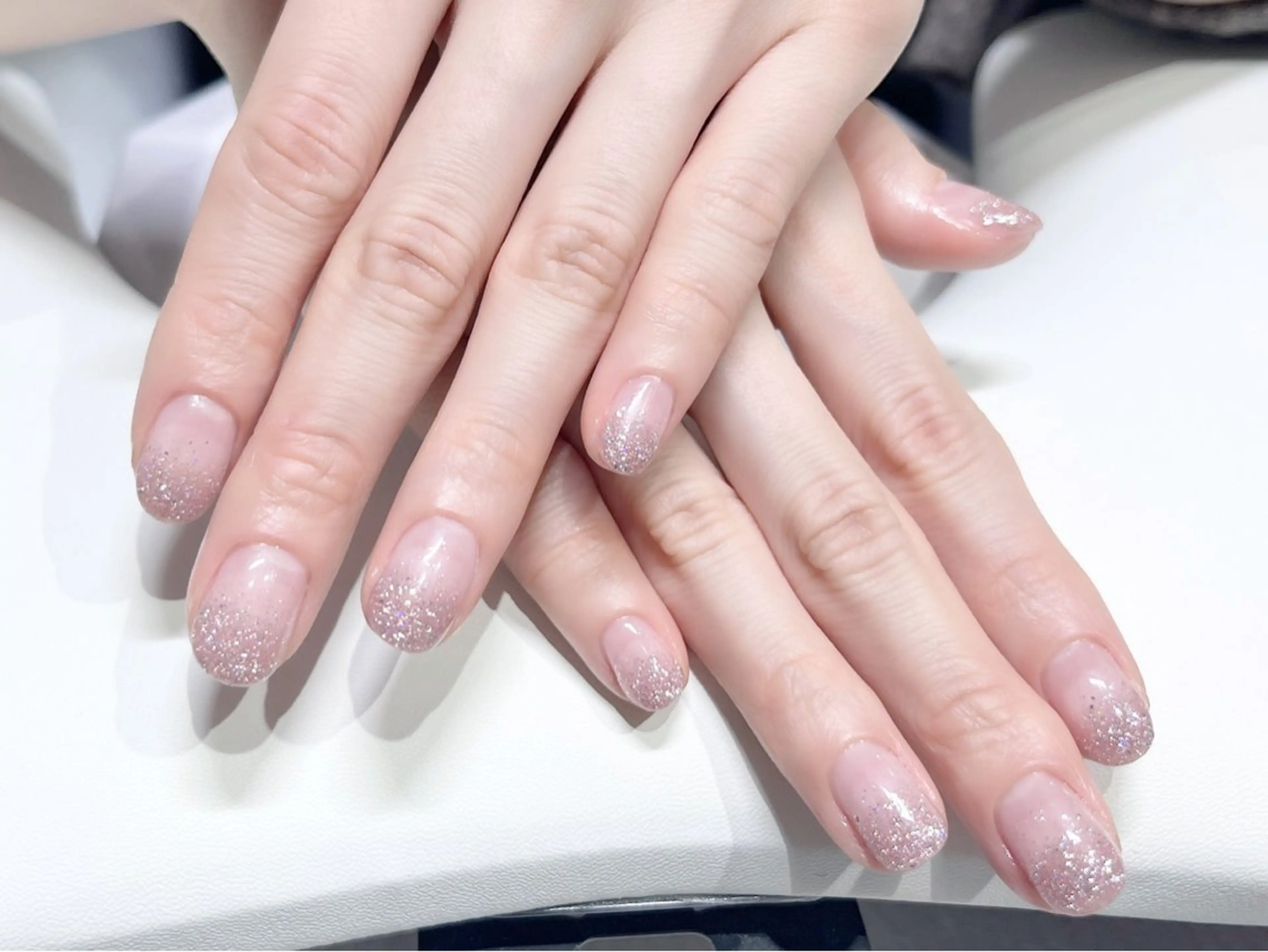 ネイル フラッシュネイル グラデーション ラメ(グリッター) ラメグラデーション ハンドネイル Belle Fleuve ASUのネイルデザイン