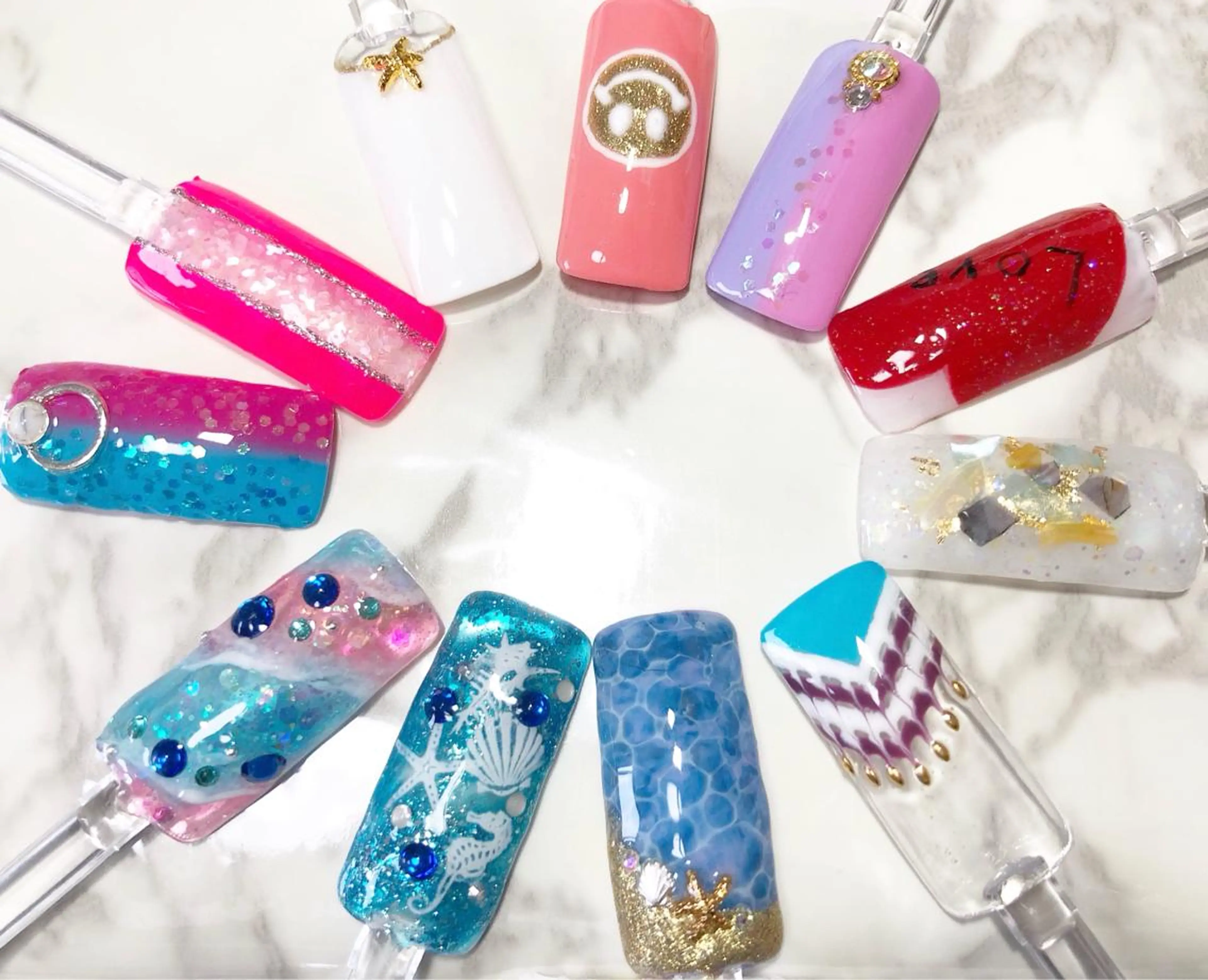 ネイル アートネイル MaHaRo所属・S HARUKAのネイルデザイン