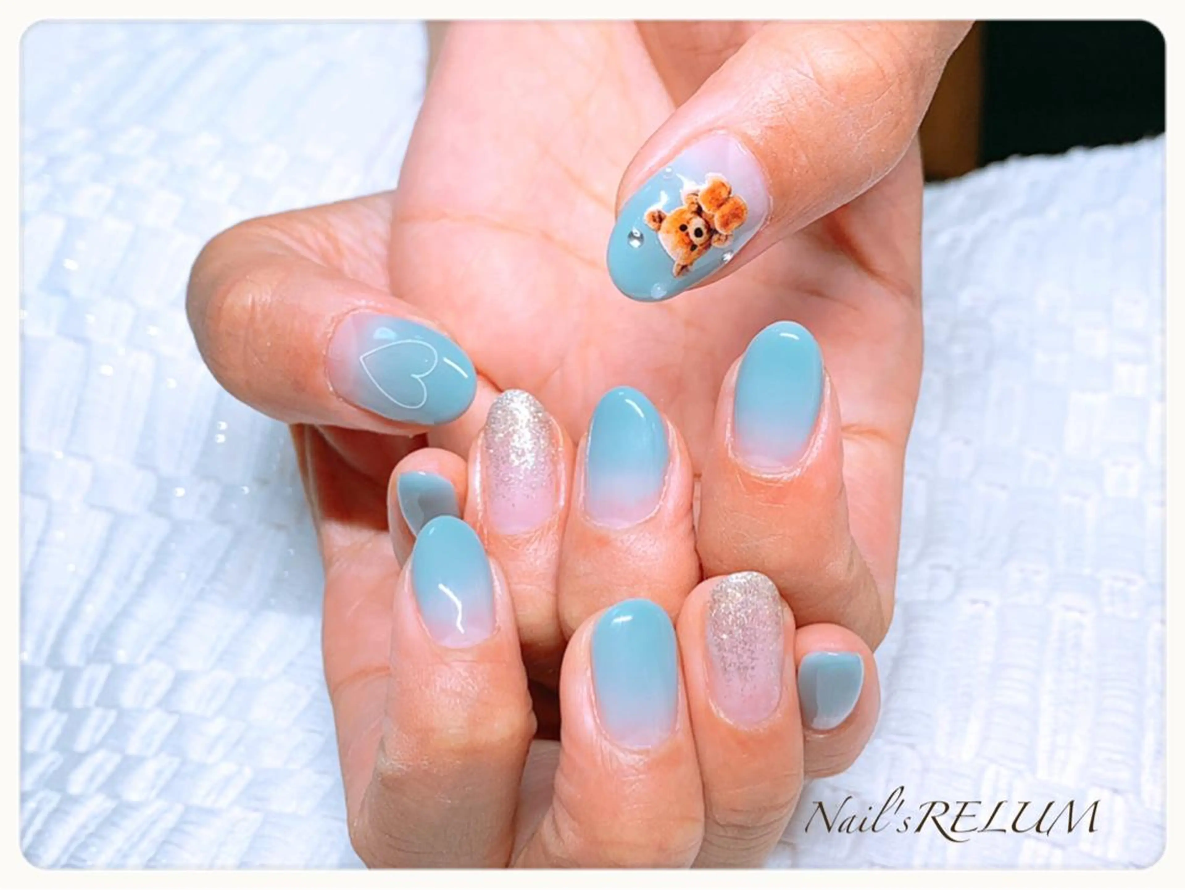 ネイル グラデーション ハンドネイル THECOLORS所属・近貞 莉奈のネイルデザイン