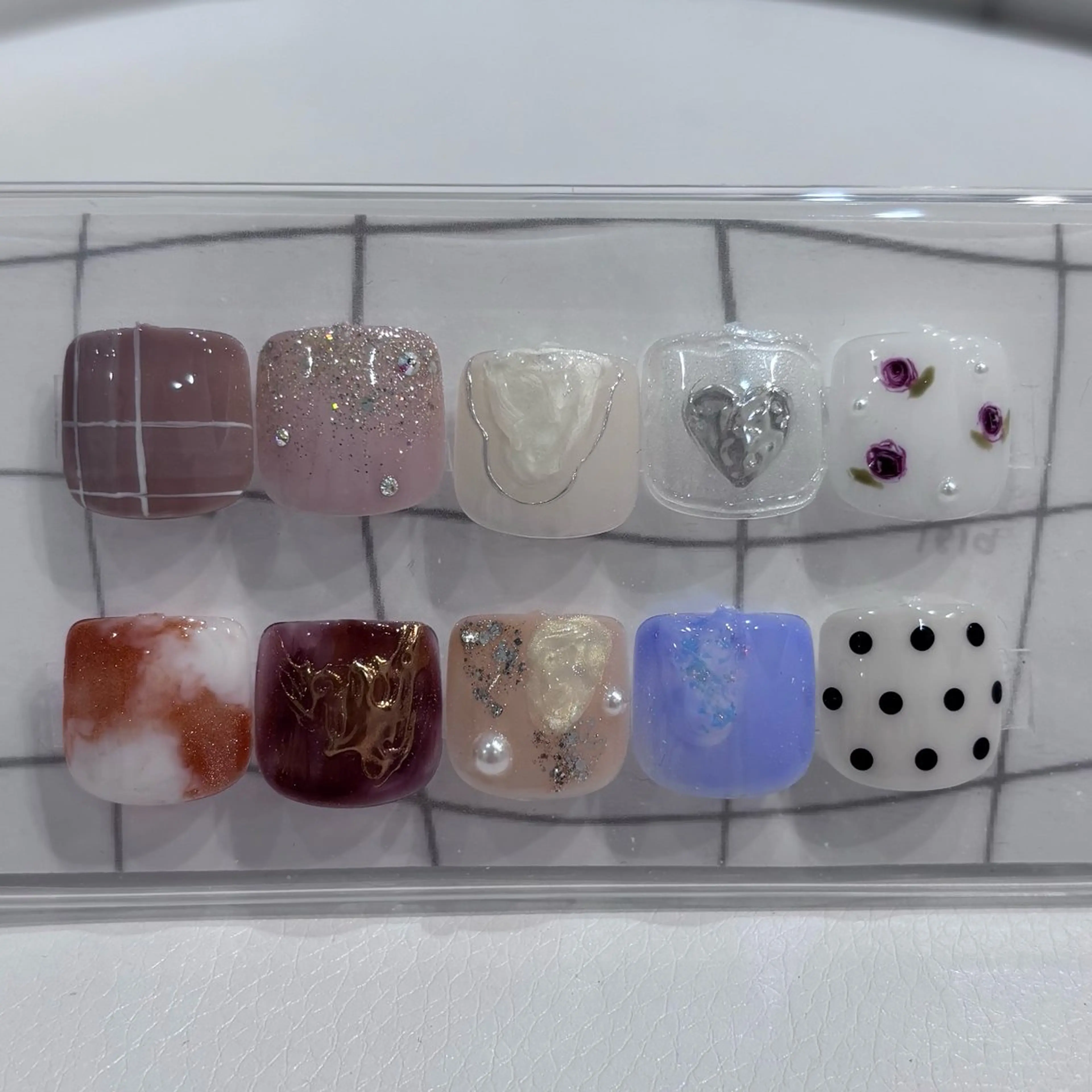 【🩰オシャレな足元に🩰】親指アート&他4本ワンカラー🌟の写真