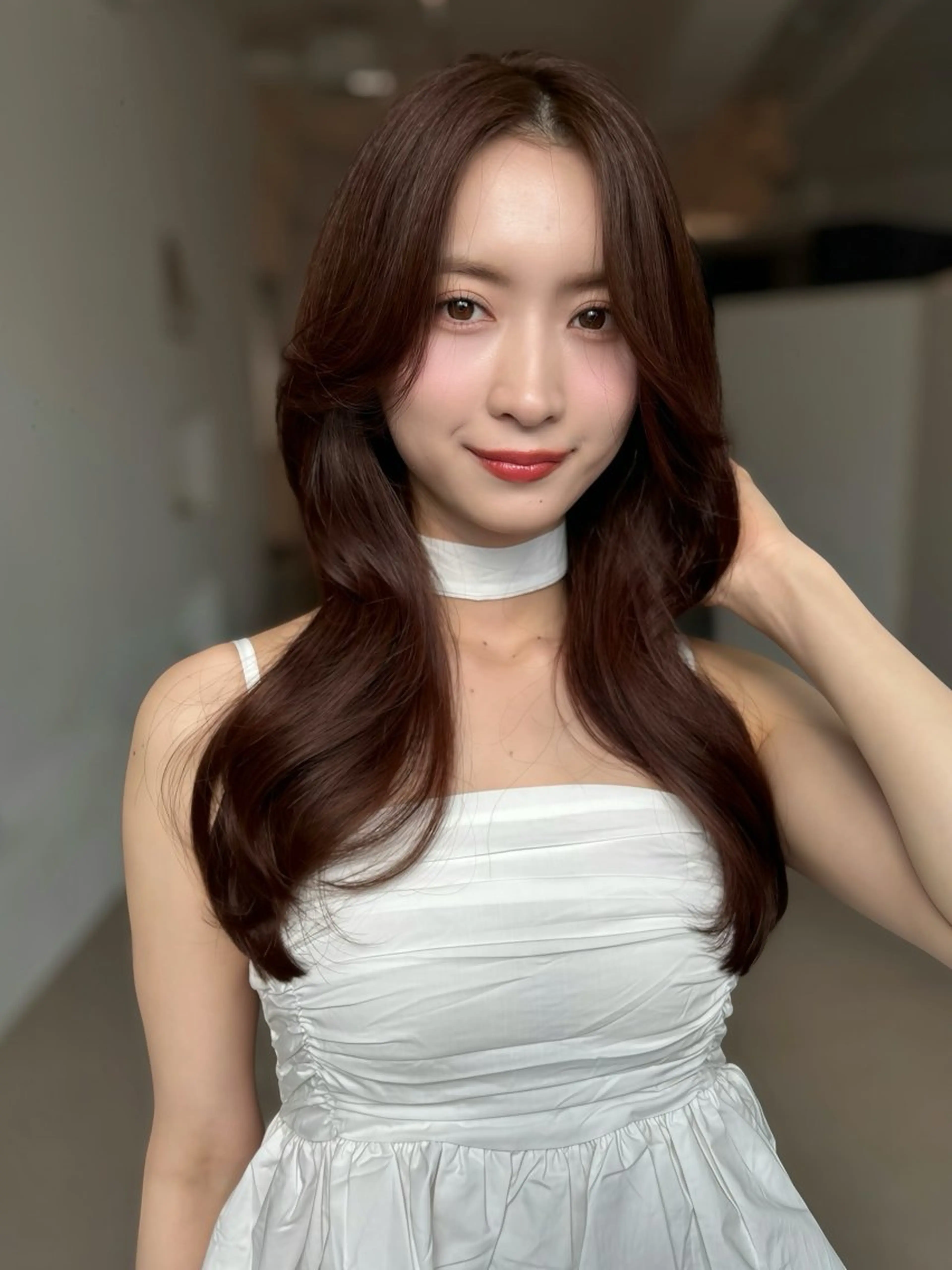 ロング カラー ヘアアレンジ 透明感カラー くびれヘア ヘアカラー トリートメント 🤍layer🤍 リナのヘアスタイル