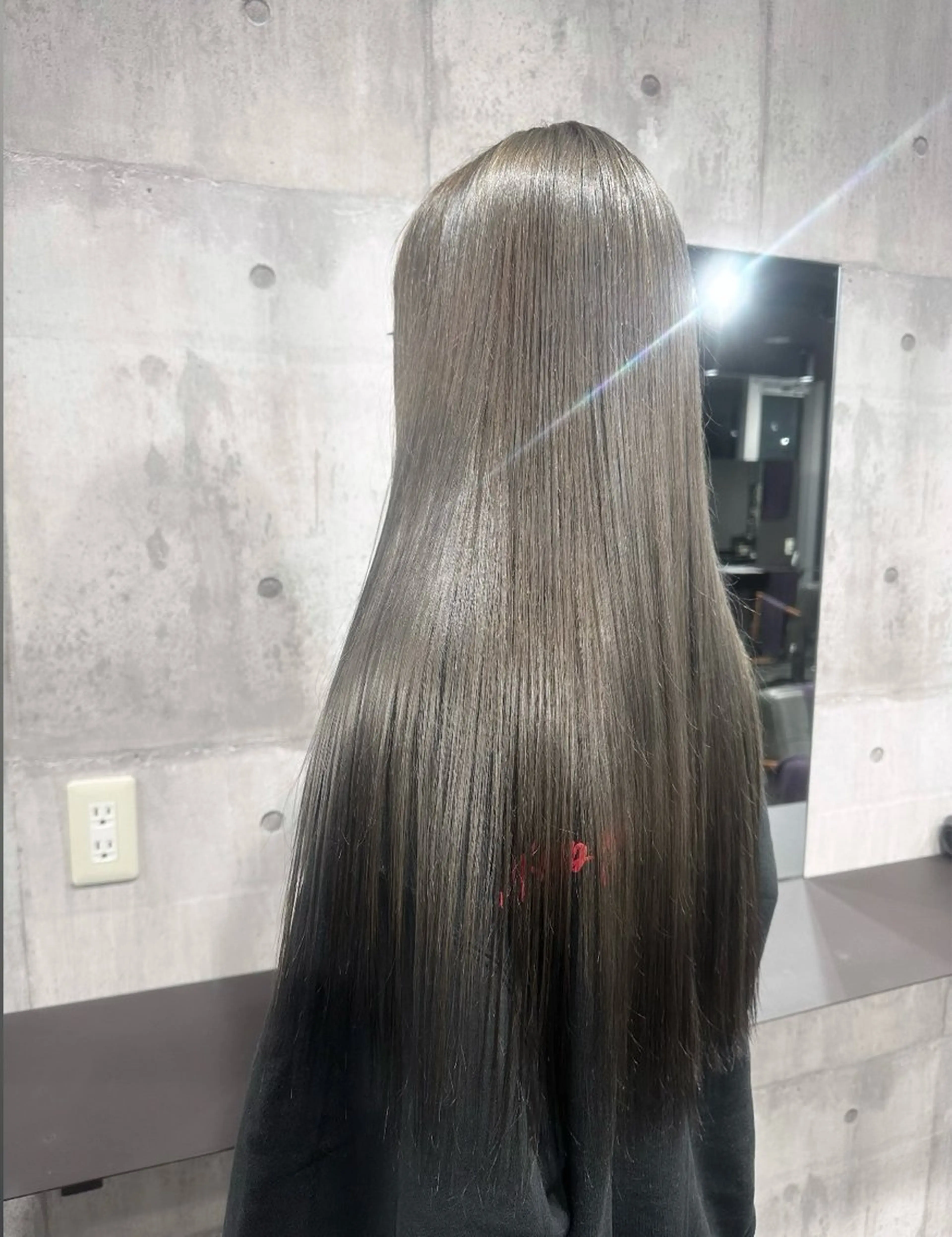 ロング カラー amy .のヘアスタイル