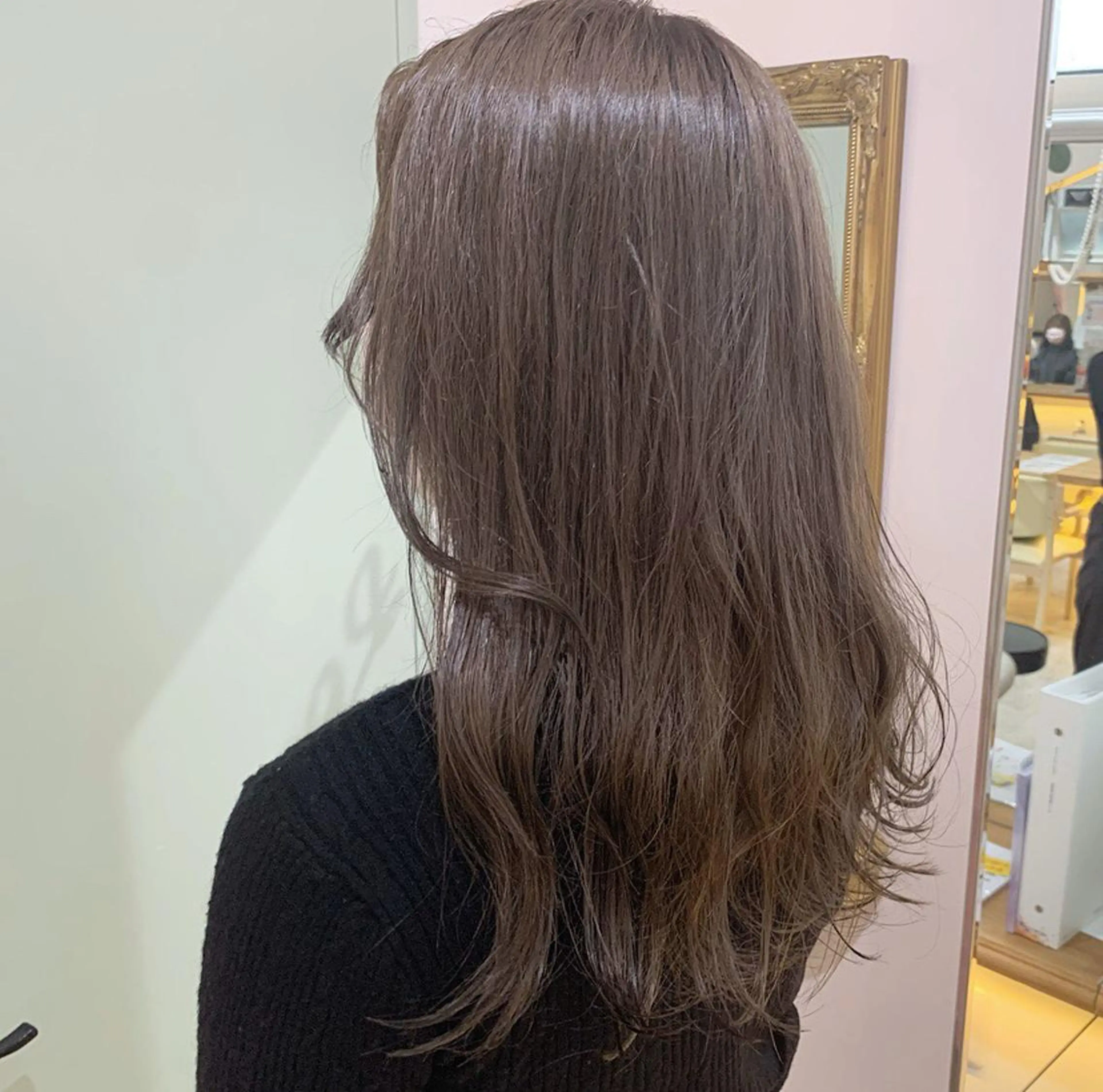 セミロング カラー ベージュカラー ラベンダーカラー ラベンダーベージュ friity所属・🕊️ HONOKAのヘアスタイル