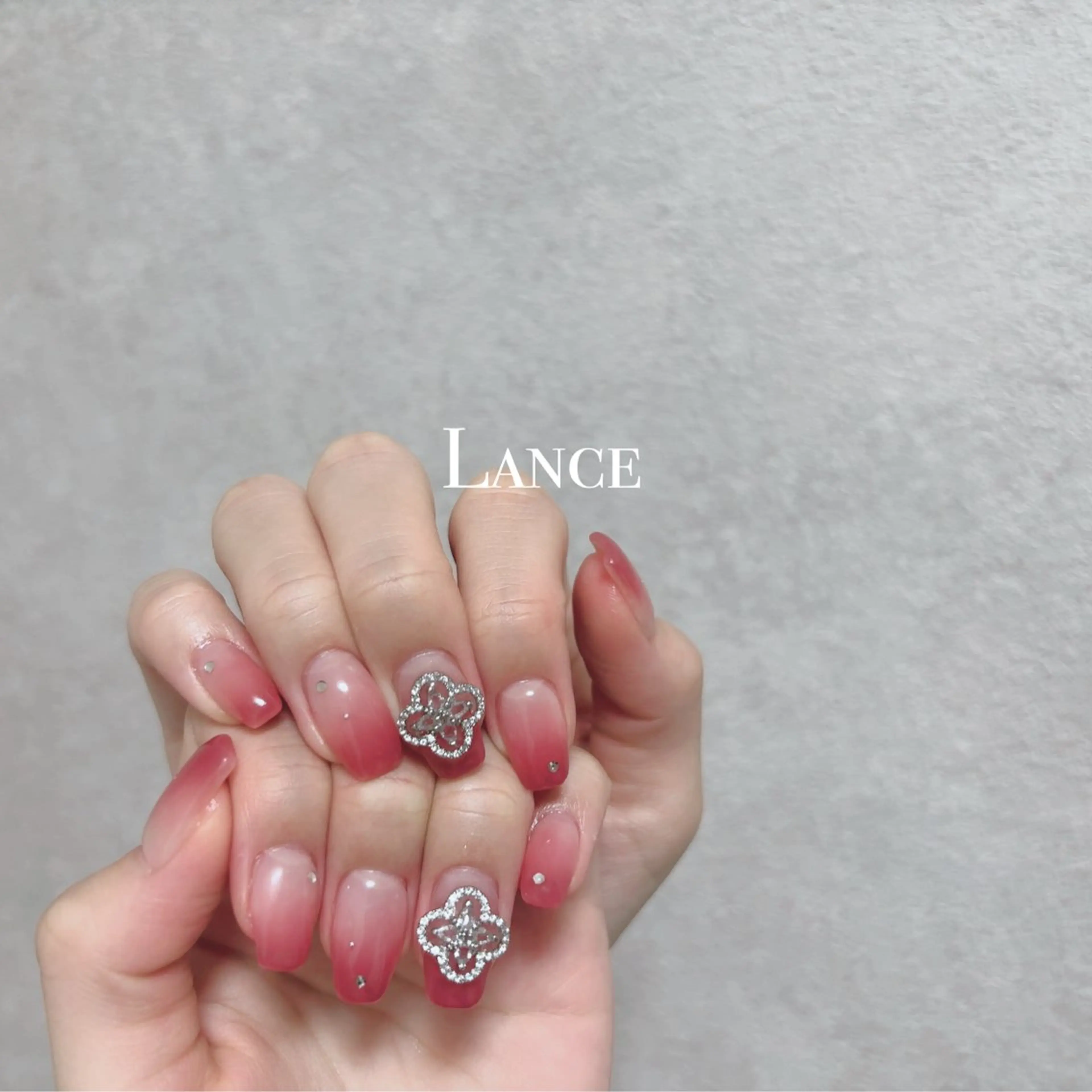 ネイル オーロラネイル フットネイル フレンチネイル キラキラネイル 韓国ネイル ハンドネイル Lance nailのネイルデザイン