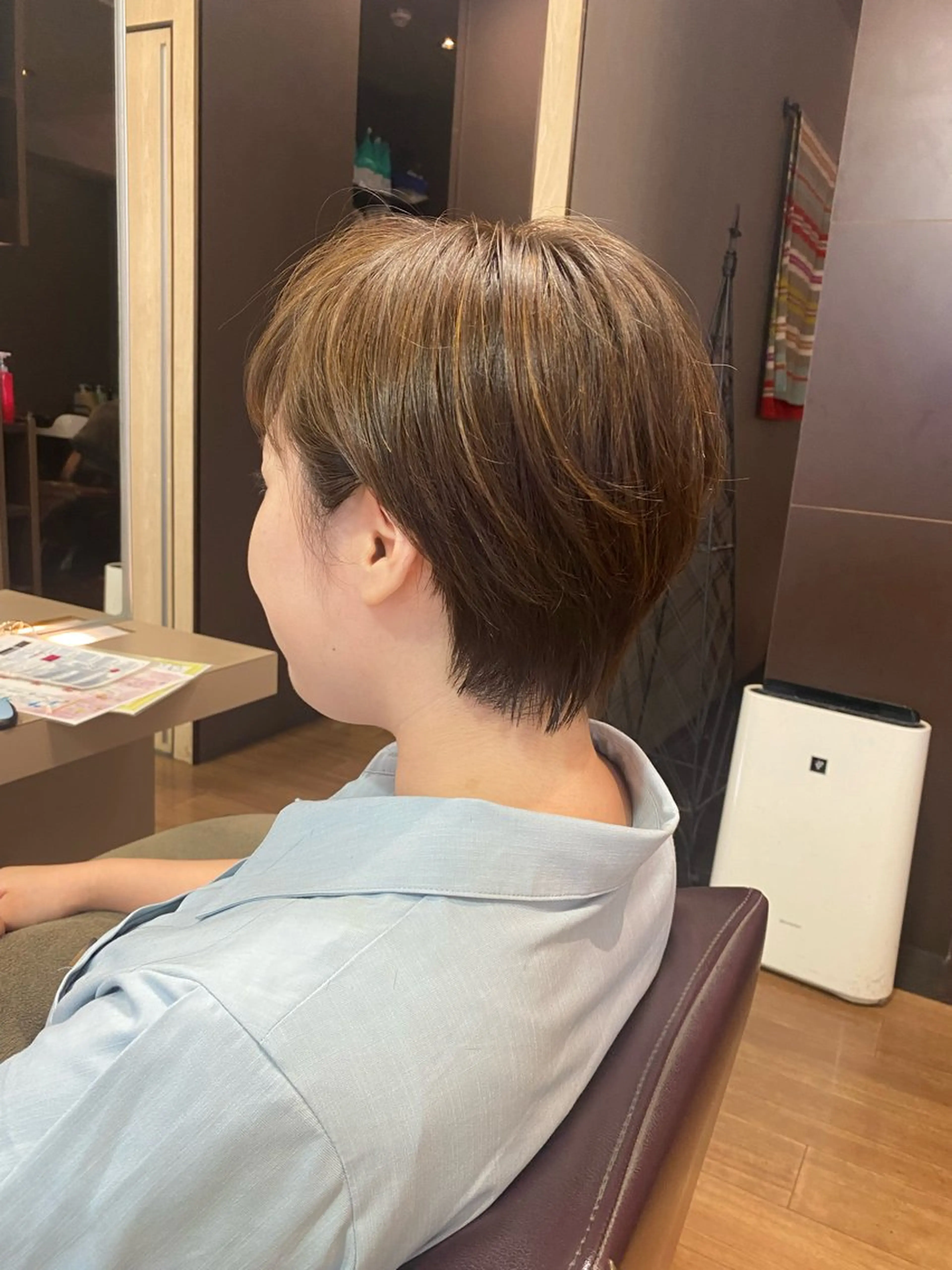 ショート カット ヘアカラー 鈴木 志保のヘアスタイル