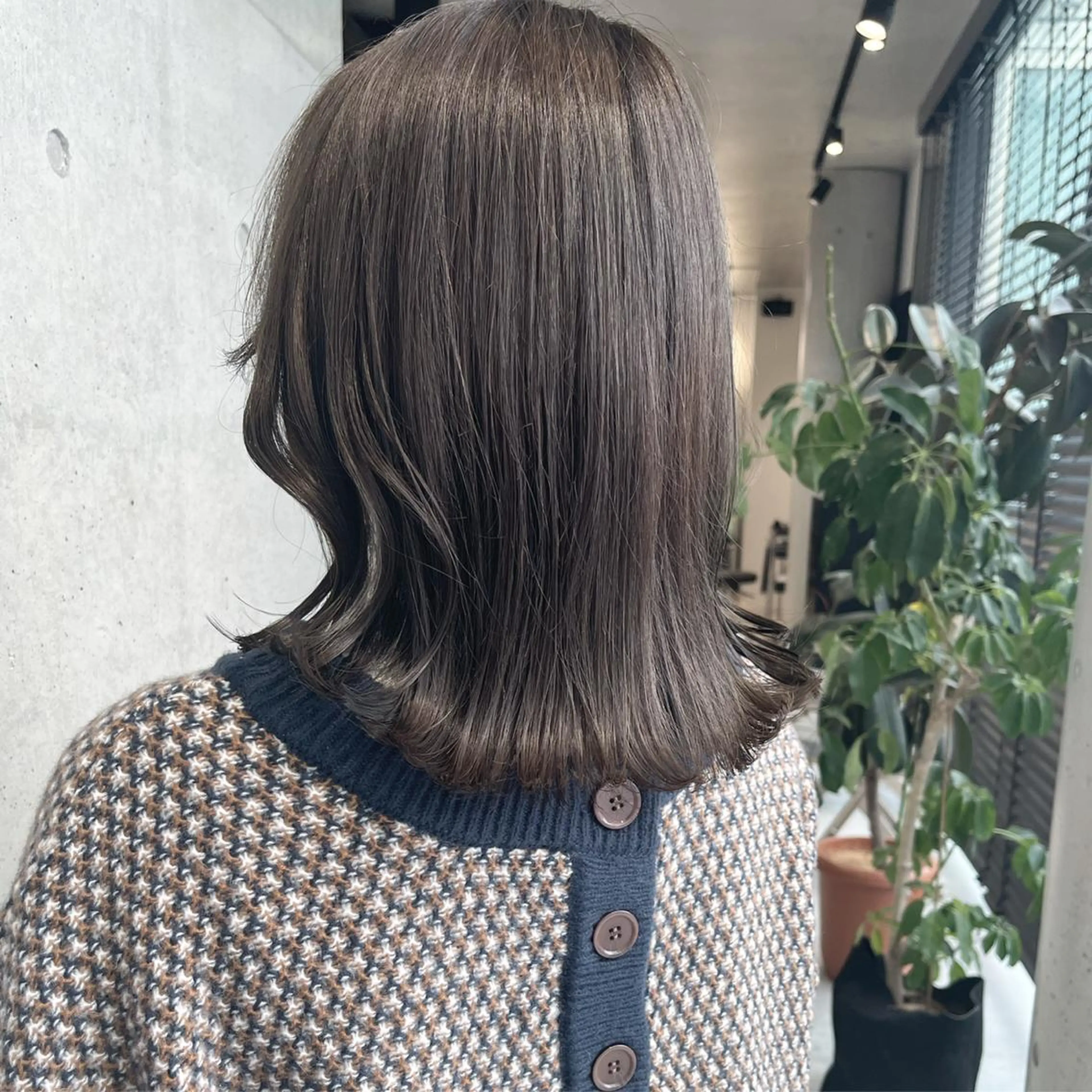 ショート カラー パーマ ヘアアレンジ カット ヘアカラー トリートメント ヘッドスパ 透明感/オリーブ/ グレージュ/YUKAのヘアスタイル