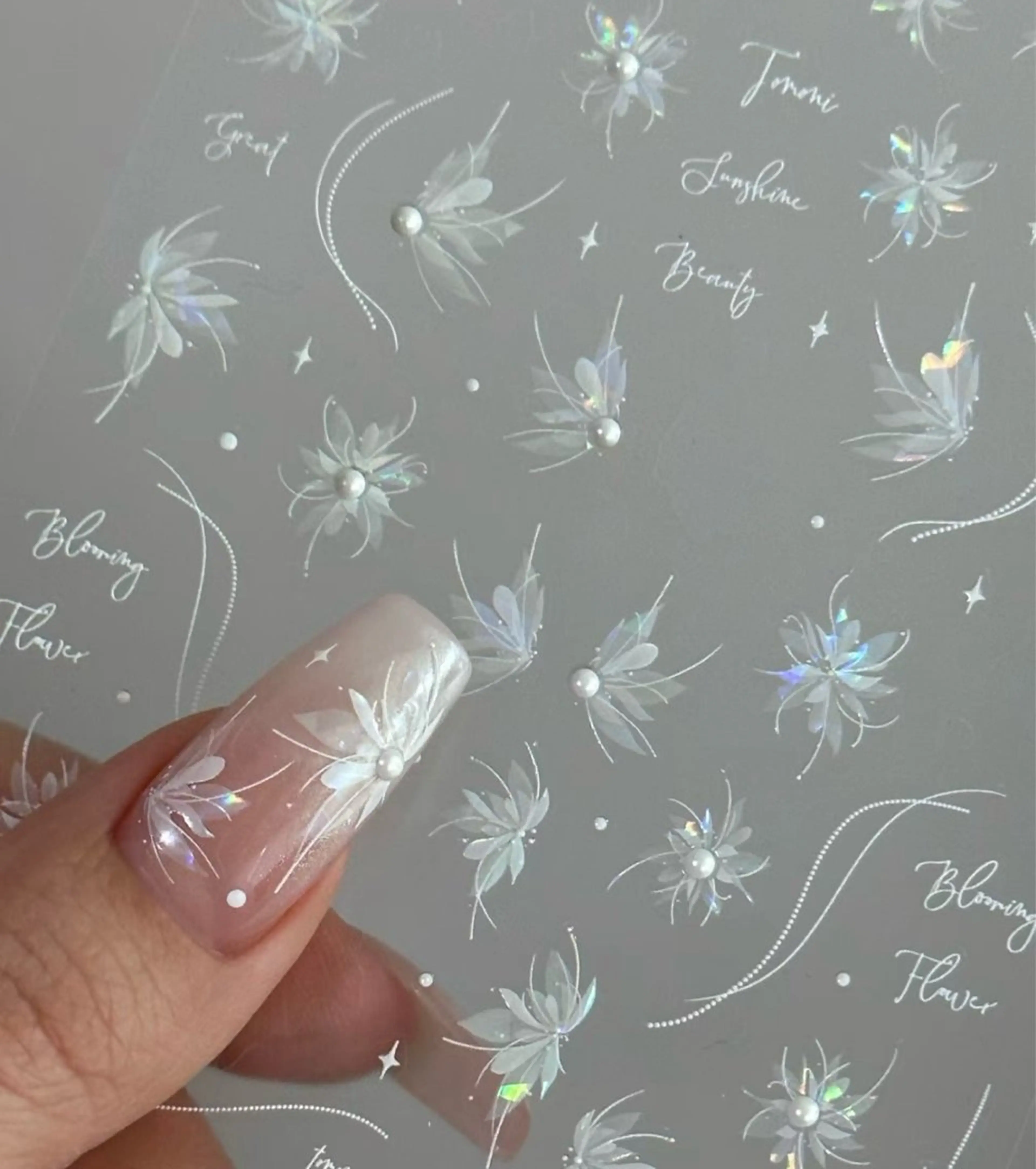 💕💅【初回オフ無料】美フォルム★ワンカラ or ラメグラ+シール付け放題(4本まで)の写真