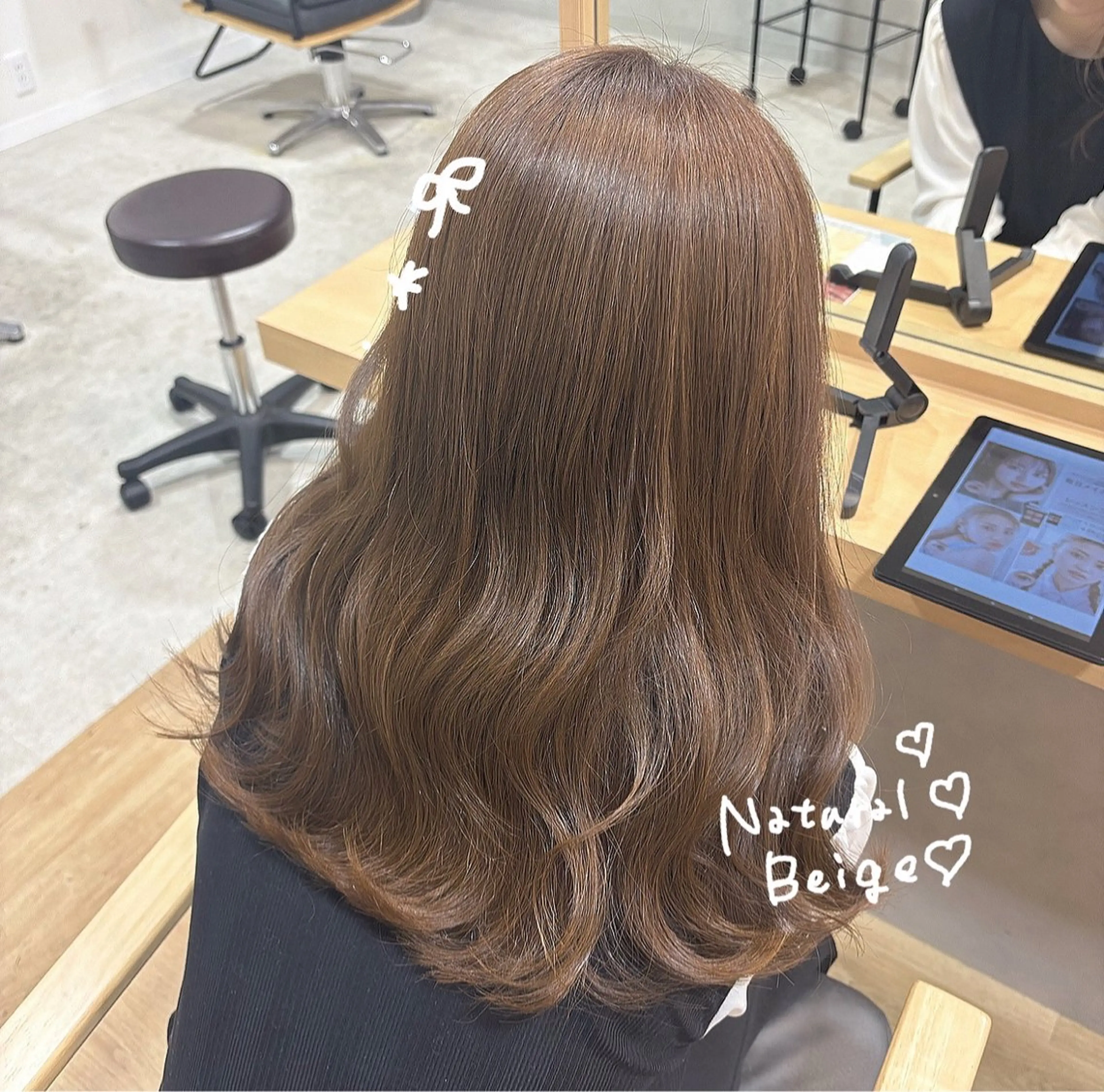 セミロング カラー ベージュカラー カット ヘアカラー トリートメント regalo Acari🍎のヘアスタイル