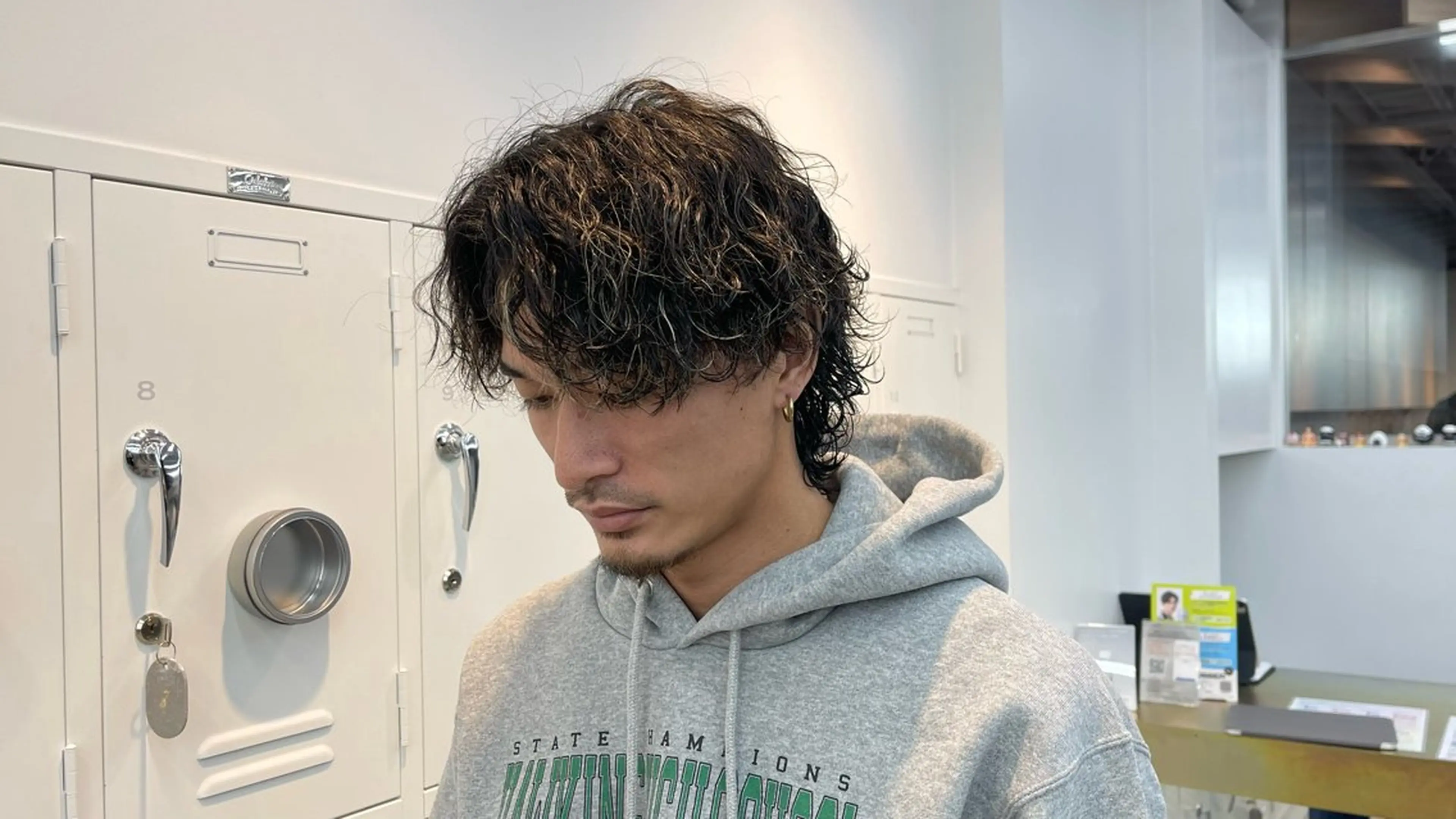 ショート カラー パーマ メンズ キッズ メンズパーマ 波巻きパーマ 栄💗メンズパーマ｜ ハイトーン｜haruのヘアスタイル