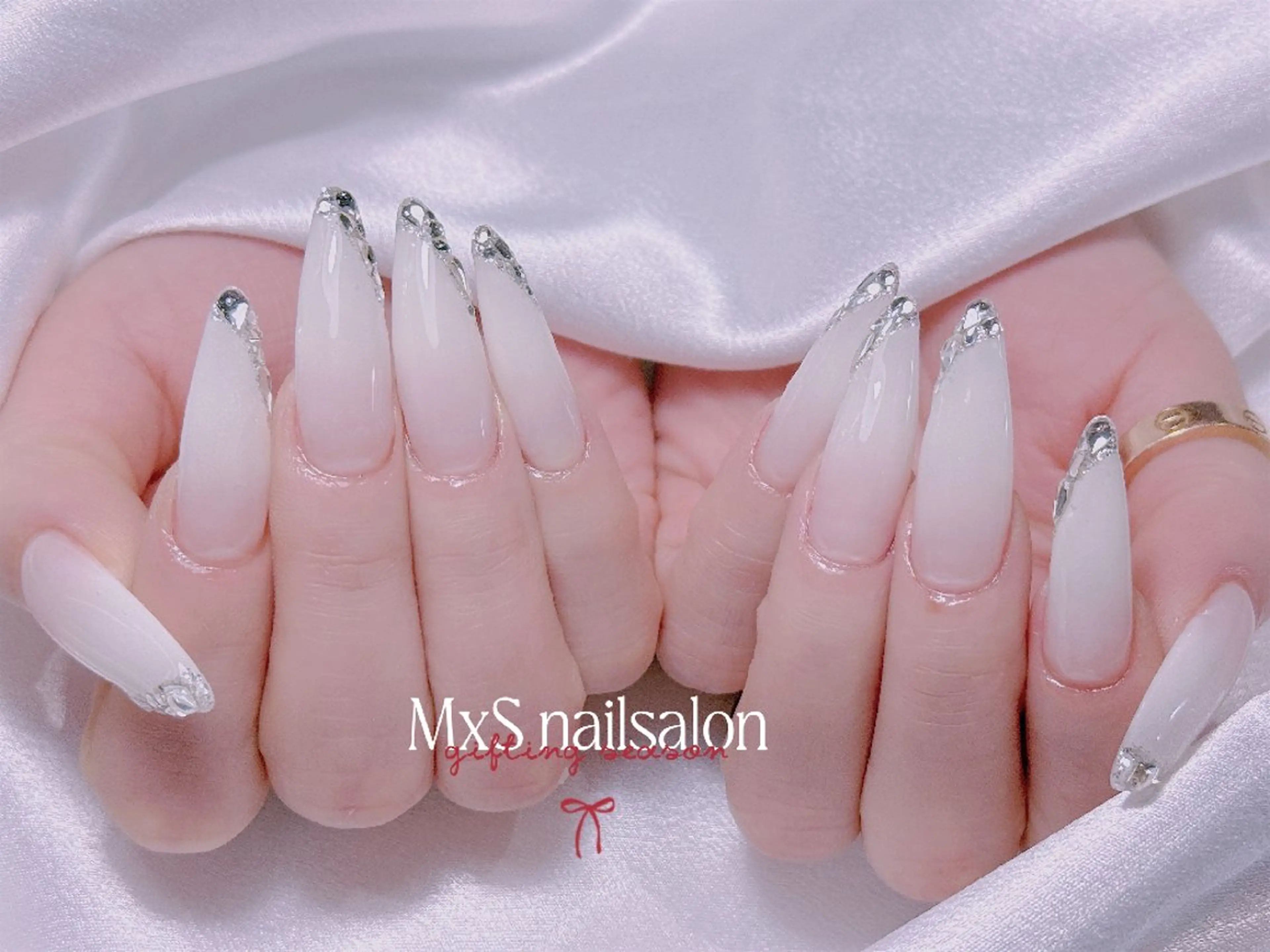 ネイル ジェルネイル 韓国ネイル マグネットネイル パラジェル 春ネイル ハンドネイル ハンドケア MxS Nail(長さだし/フィルイン/マグネット/韓国ネイル/ワンホンネイル/ワンカラー)所属・MxS リィリィのネイルデザイン