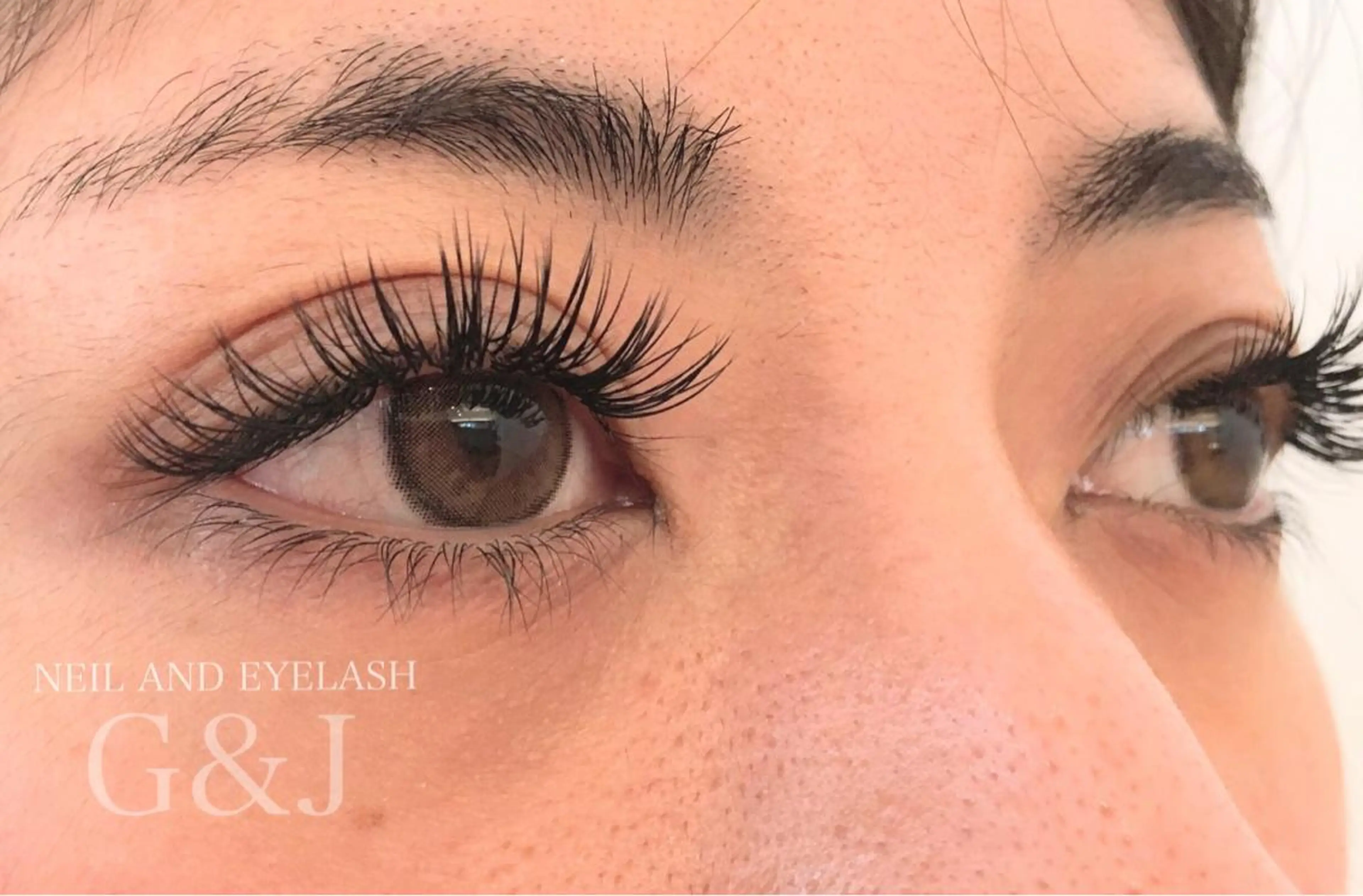 マツエク・マツパ 目尻長め セーブル アップワードラッシュ Eyelash  Salon FAXIA大宮店所属・FAXIA Mihoの眉毛・アイブロウイメージ