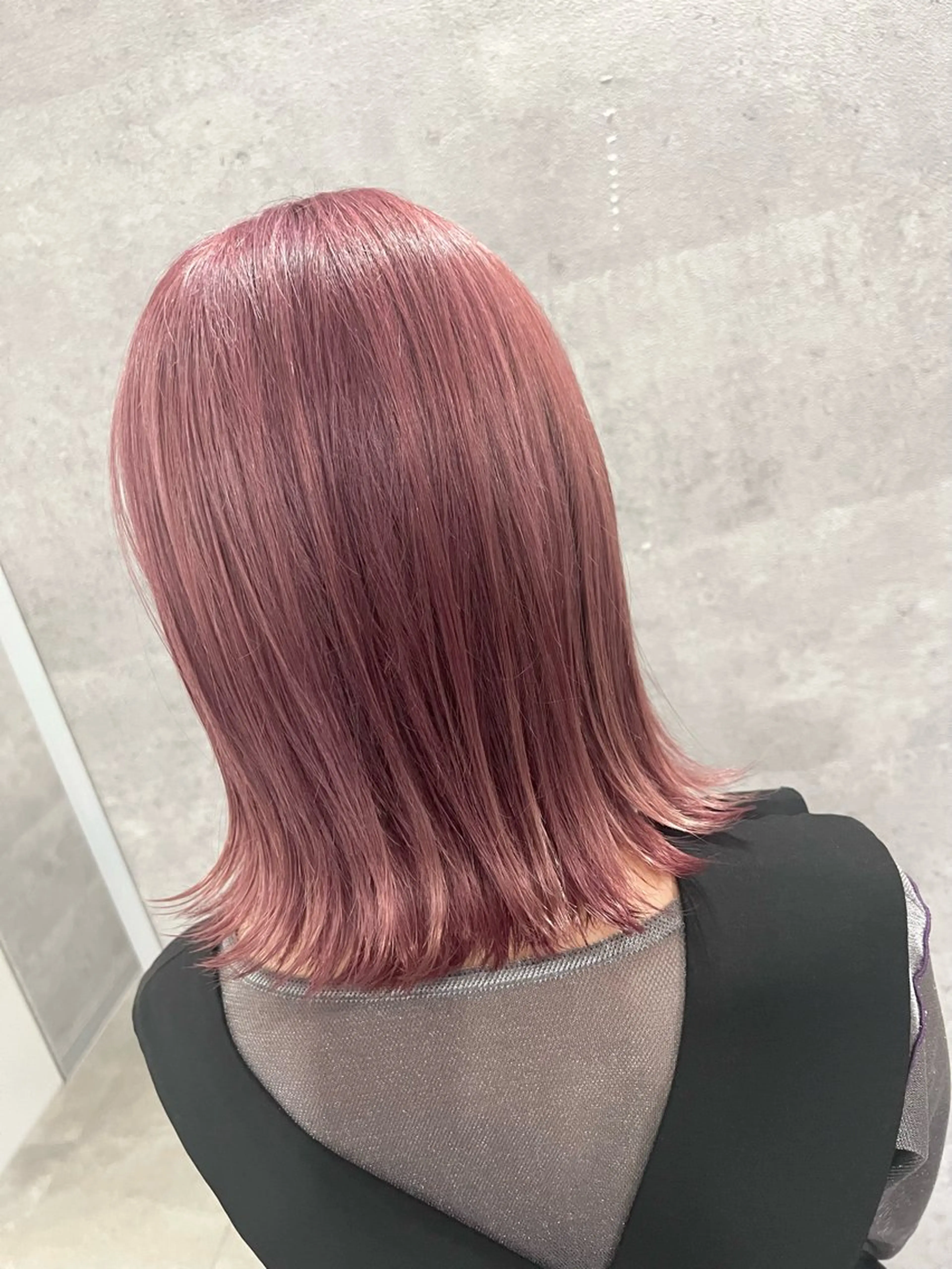 カラー 透明感カラー ラベンダーカラー ピンクカラー ピンクラベンダー ヘアカラー 'Oli所属・寺嶋 貴大のヘアスタイル