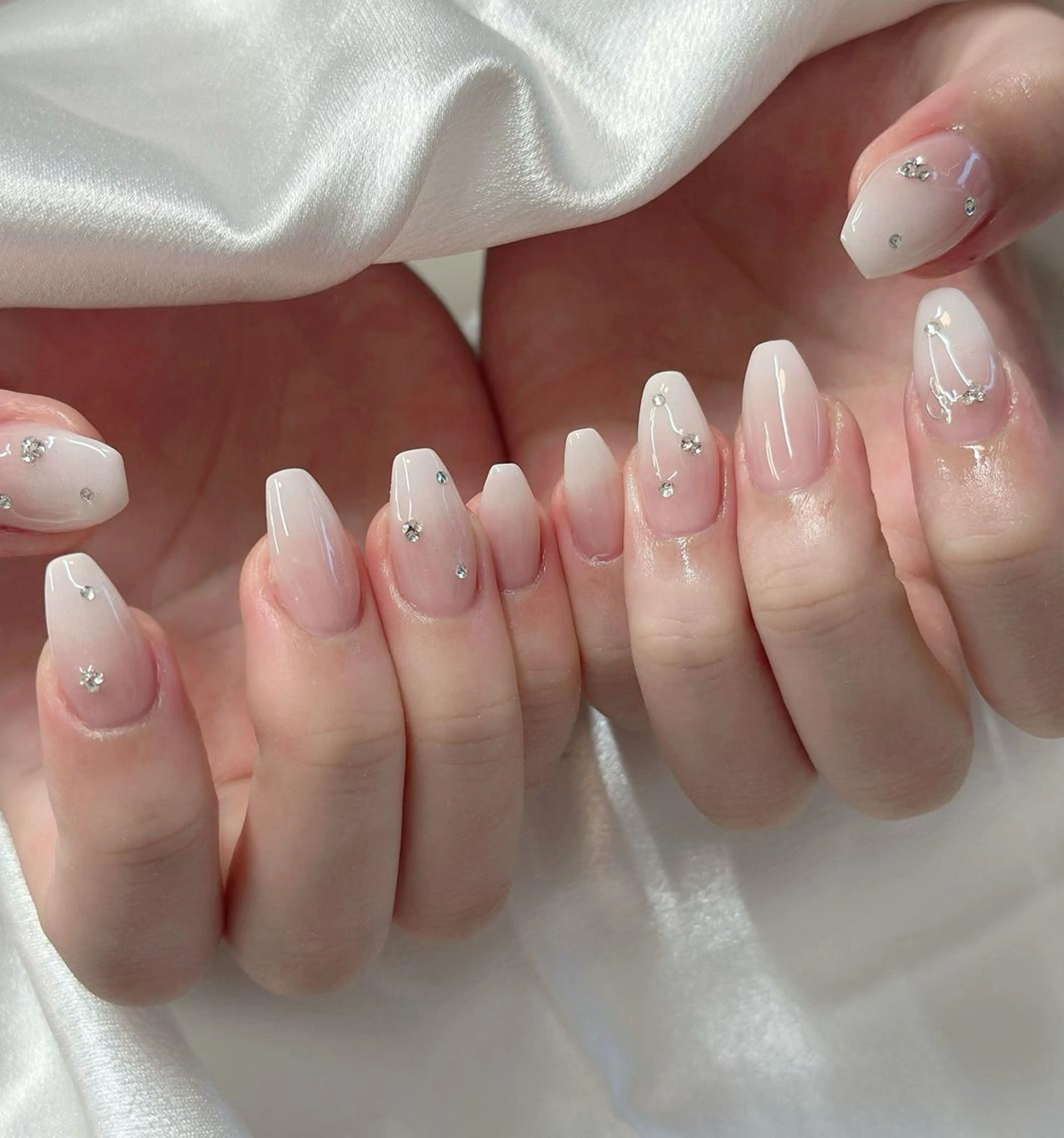 ネイル オーロラネイル ブルー チークネイル フットネイル フレンチネイル ハンドネイル MILO 168 池袋のネイルデザイン