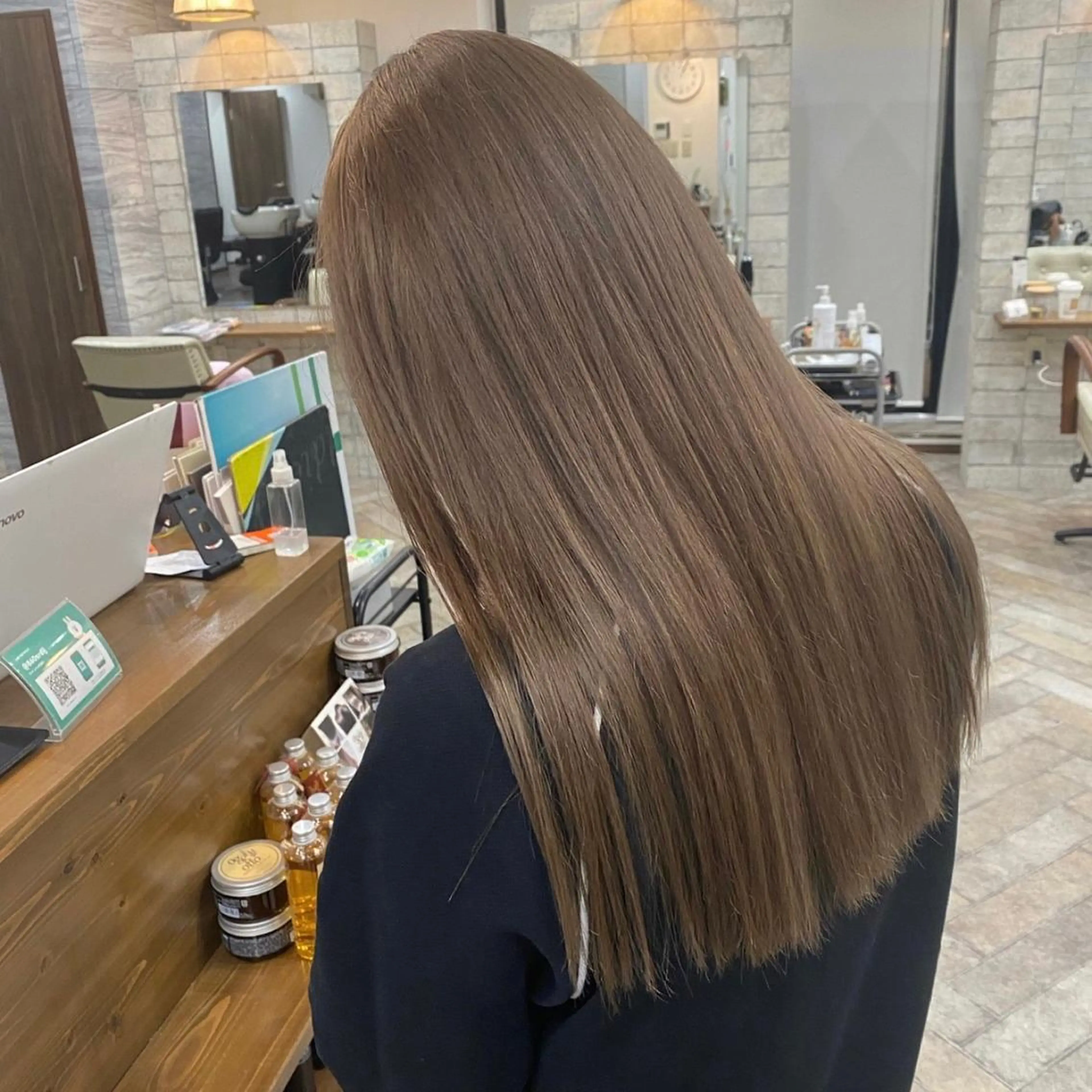 ロング カラー パーマ ヘアアレンジ メンズ キッズ ネイル マツエク・マツパ アイブロウ メンズバレイヤージュ メンズブリーチ フェードカット メンズハイライト メンズハイトーン ヘアカラー トリートメント 髪質改善🇰🇷 レイヤーカット/梅田のヘアスタイル