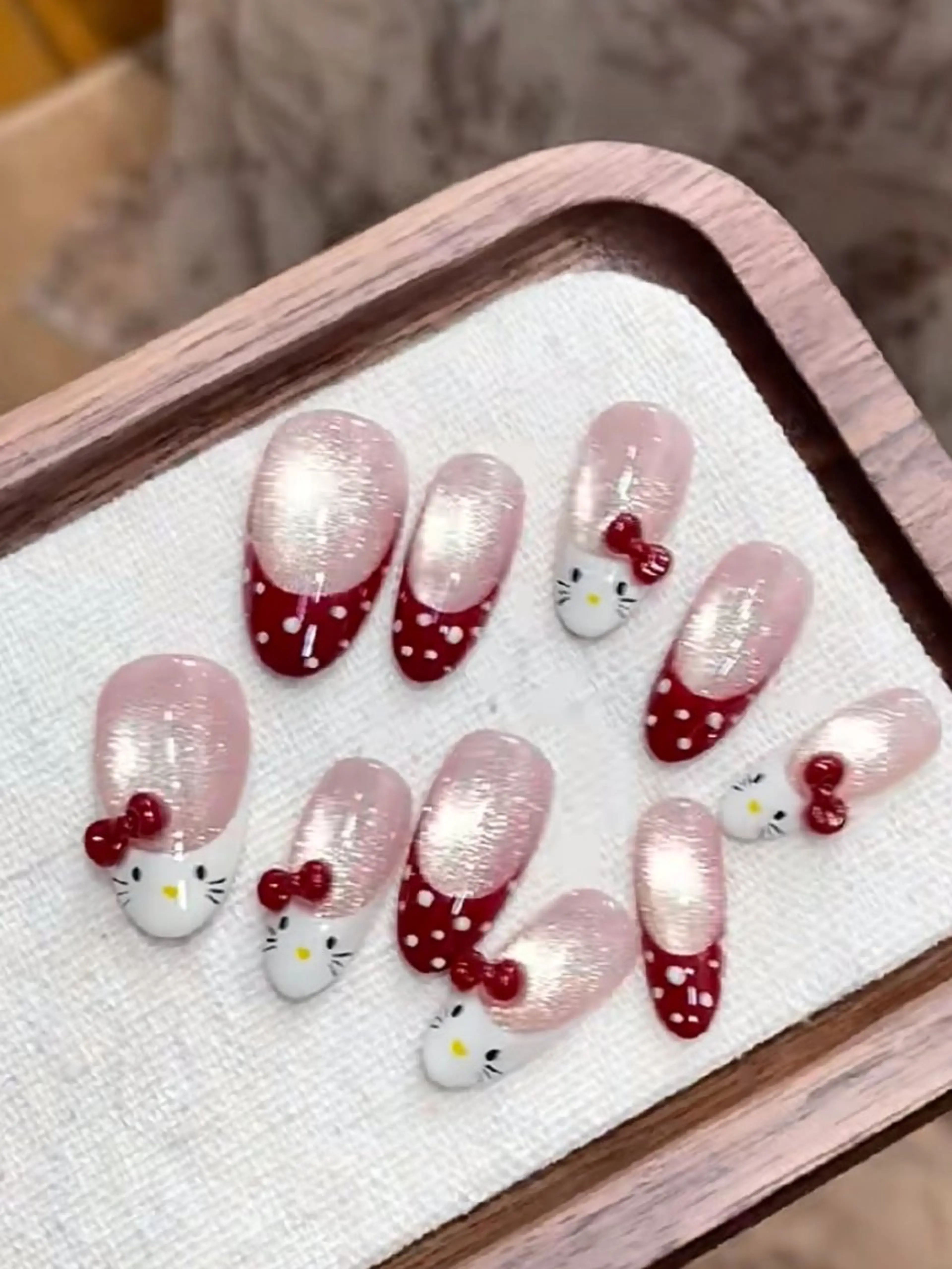 カラー Anna Nail 秋(アキ)のネイルデザイン