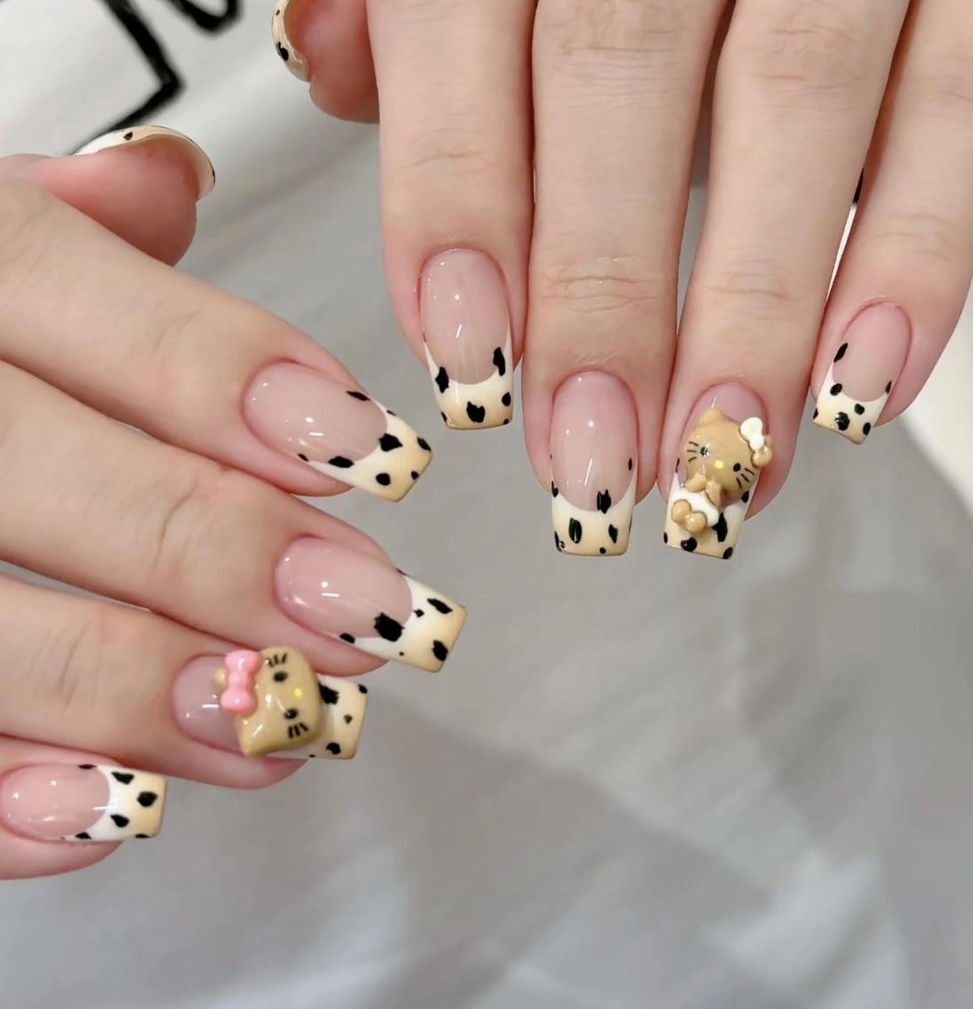 ネイル ハンドネイル 🎀 NaNa_nailのネイルデザイン