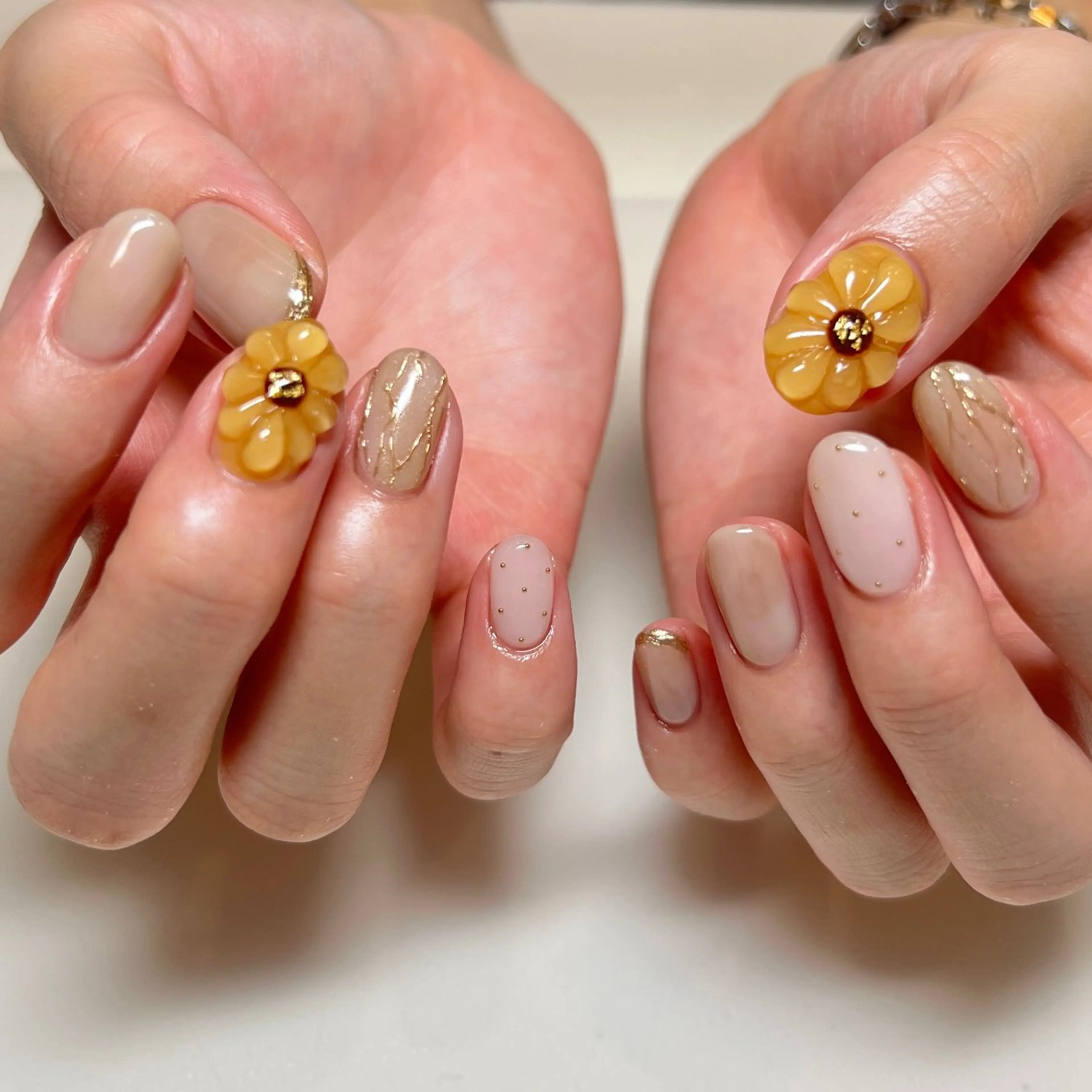 ネイル フレンチネイル ミラーネイル 持ち込み ニュアンスネイル オフィスネイル ハンドネイル REHTOF ｜朝7時Open☀️のネイルデザイン