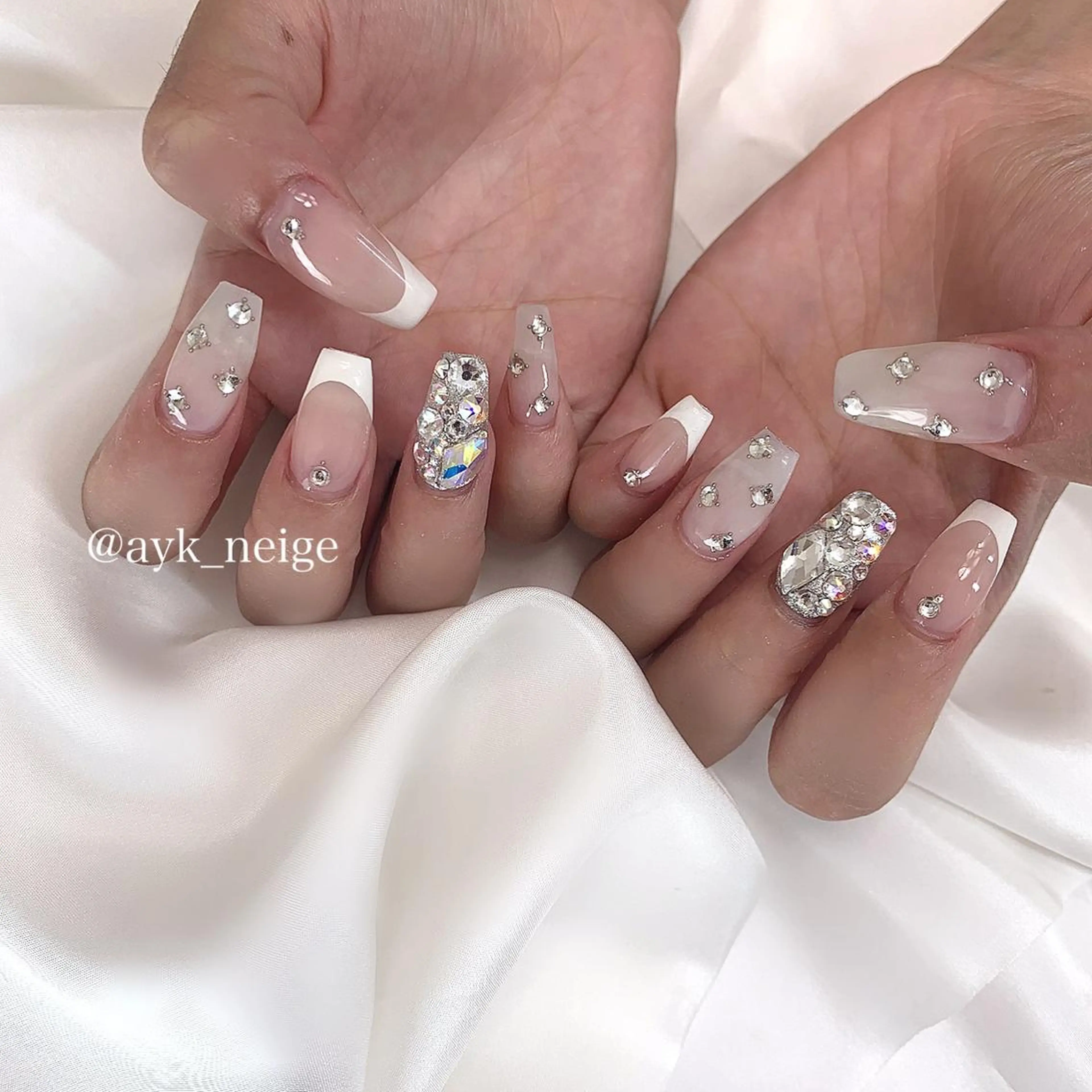 ネイル フットネイル 氷ネイル・うるうるネイル 韓国ネイル マグネットネイル 冬ネイル n'eige nail所属・大谷 綾香のネイルデザイン