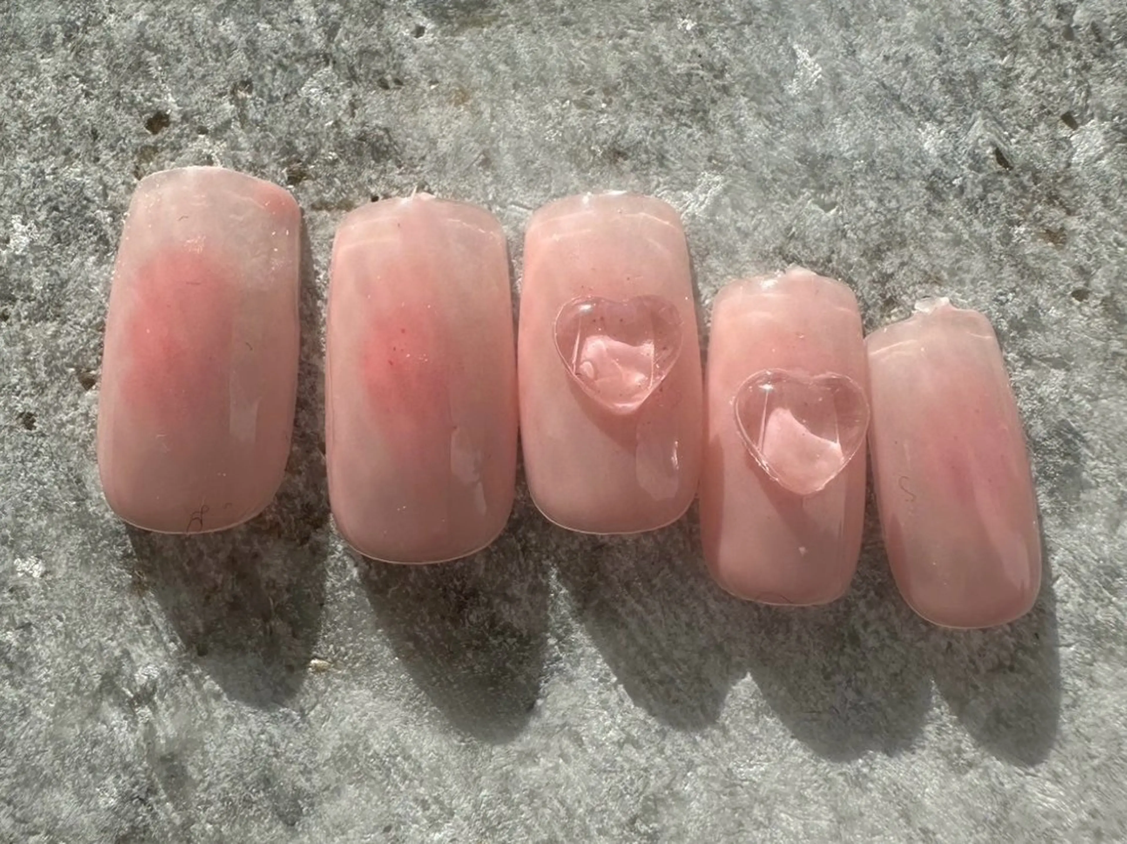 ネイル 黒須莉奈 IRYのネイルデザイン