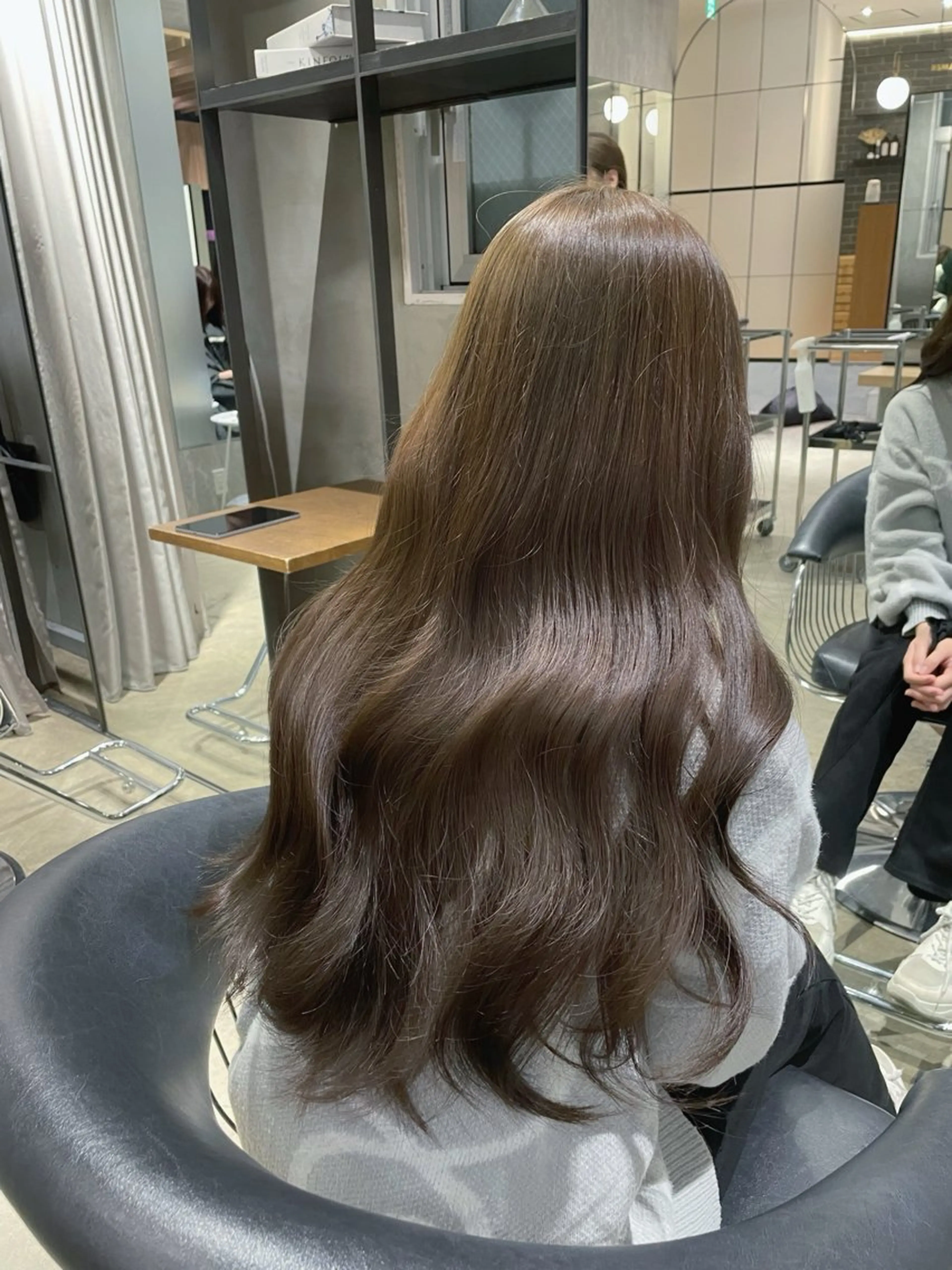 カラー ブリーチ 透明感カラー ブリーチなしカラー ありあ【カット、 パーマモデル】のヘアスタイル