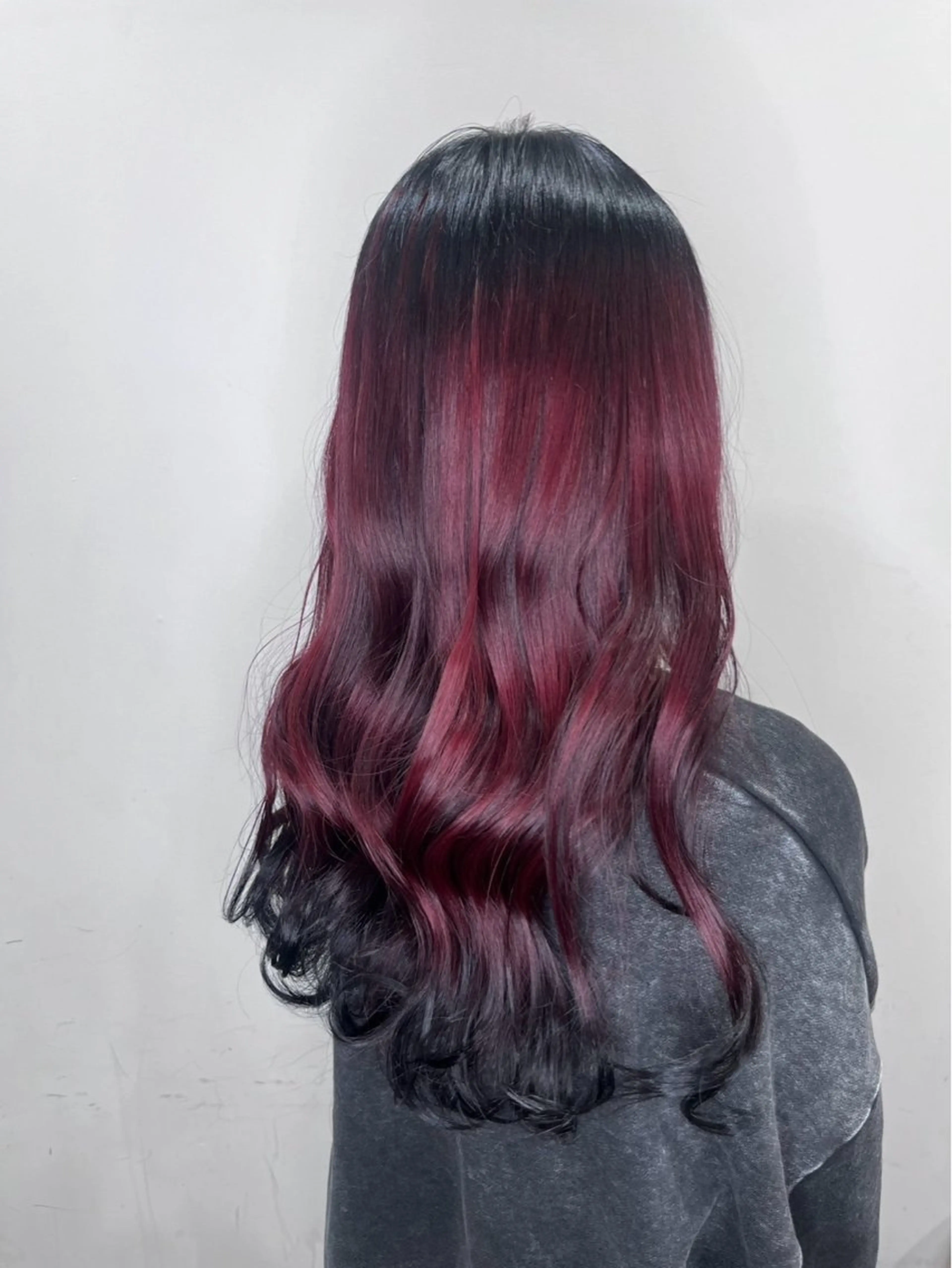 ロング カラー ヘアカラー トリートメント ヘッドスパ お客様満足度No.1 ブリーチ🥀森山陽向のヘアスタイル