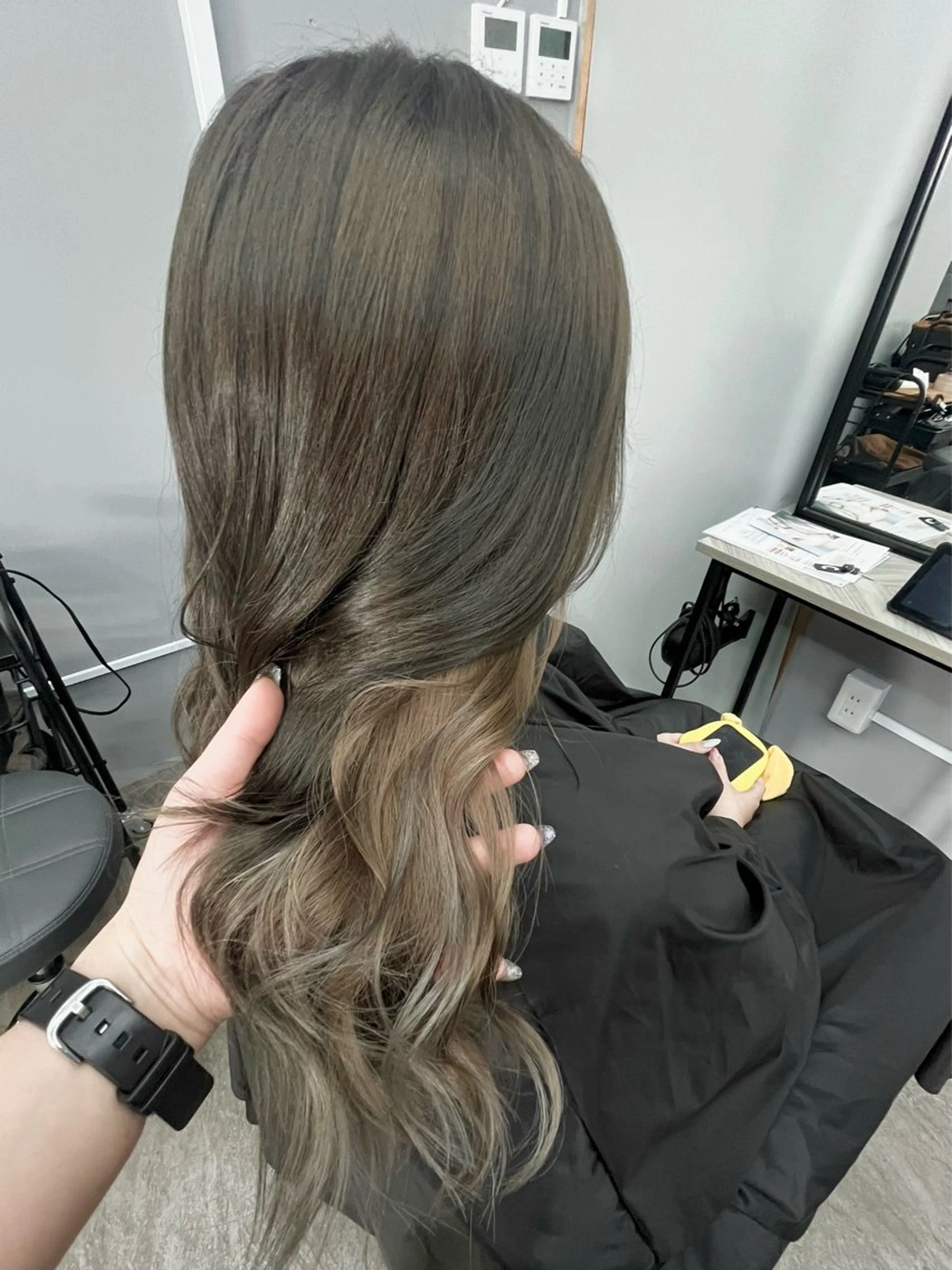 ミディアム カラー インナーカラー VIM hair 泡瀬店所属・ミサ ミサのヘアスタイル